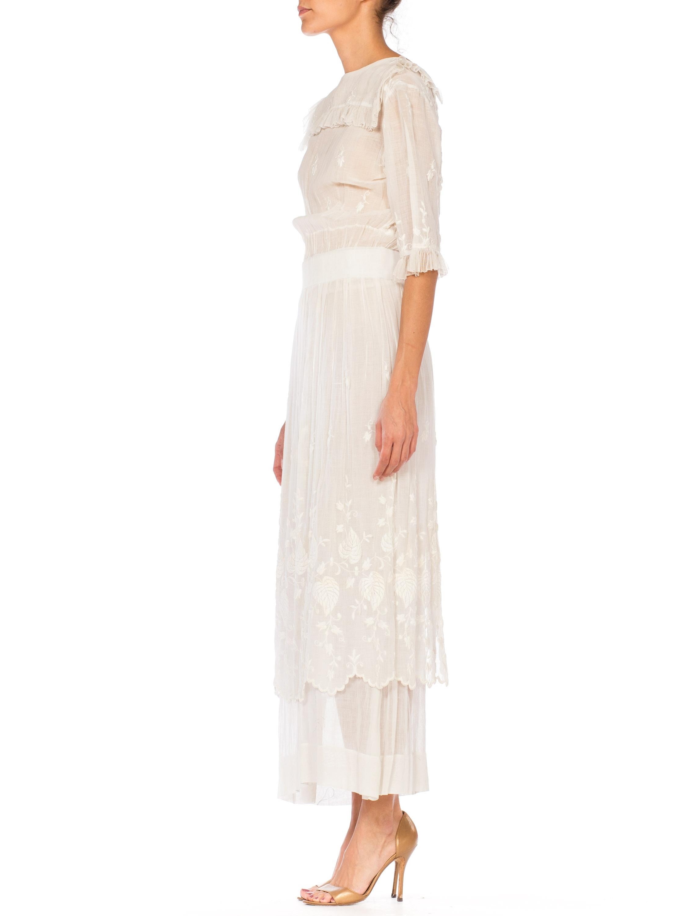 1910S White Embroidered Cotton Voile Edwardian Tea Dress With Sleeves In Excellent Condition For Sale In New York, NY