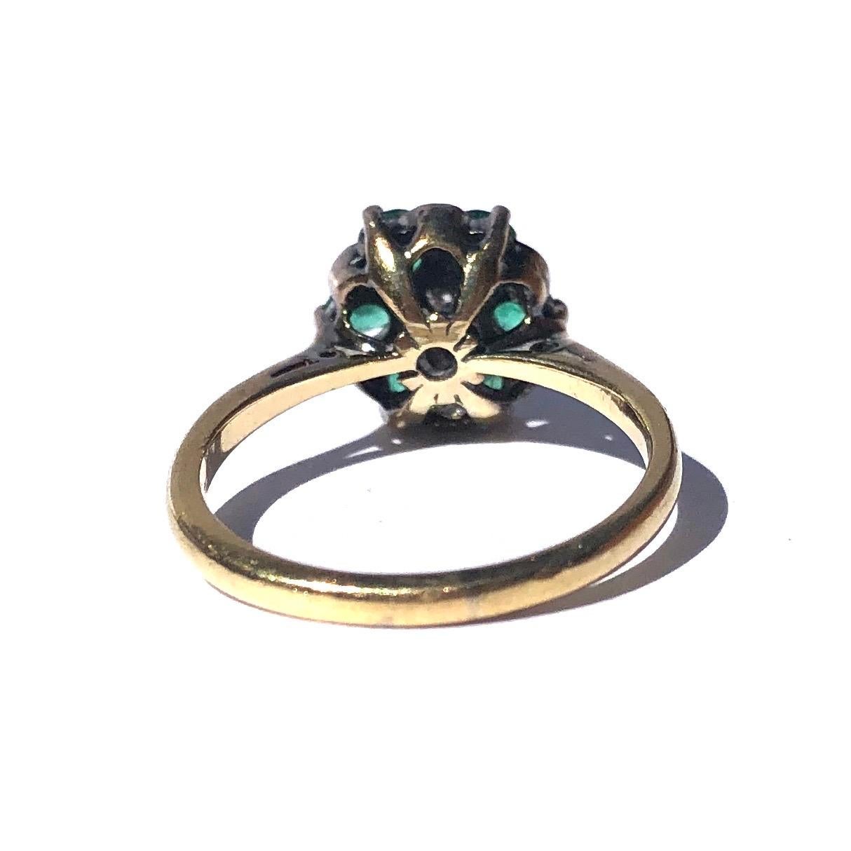 Round Cut Edwardian Emerald and Diamond 18 Carat Gold Cluster Ring