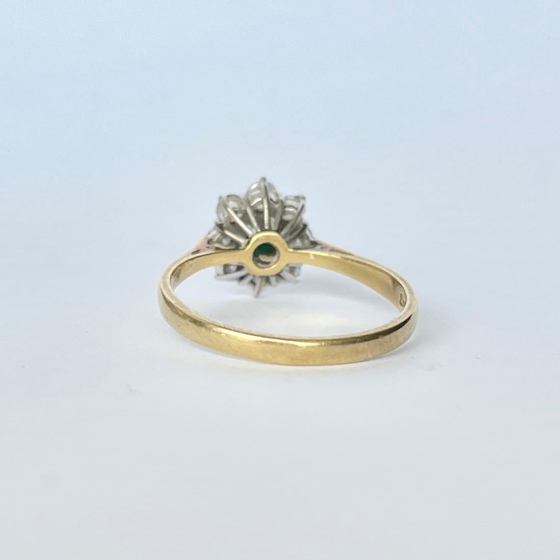 Edwardian Emerald and Diamond 18 Carat Gold Cluster Ring In Good Condition In Chipping Campden, GB
