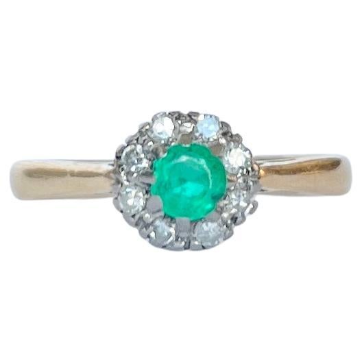 18 Karat Gold Cluster-Ring mit edwardianischem Smaragd und Diamant im Angebot