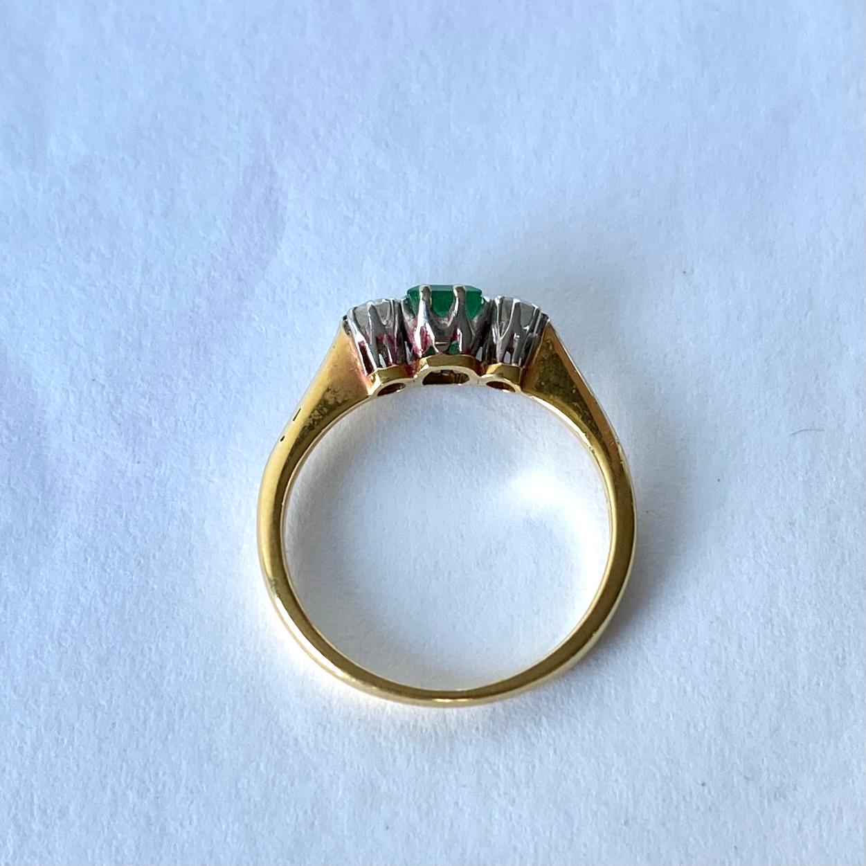 Round Cut Edwardian Emerald and Diamond 18 Carat Gold Three-Stone Ring For Sale