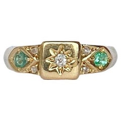 Dreisteiniger Ring im Edwardianischen Stil mit Smaragd und Diamant aus 18 Karat Gold
