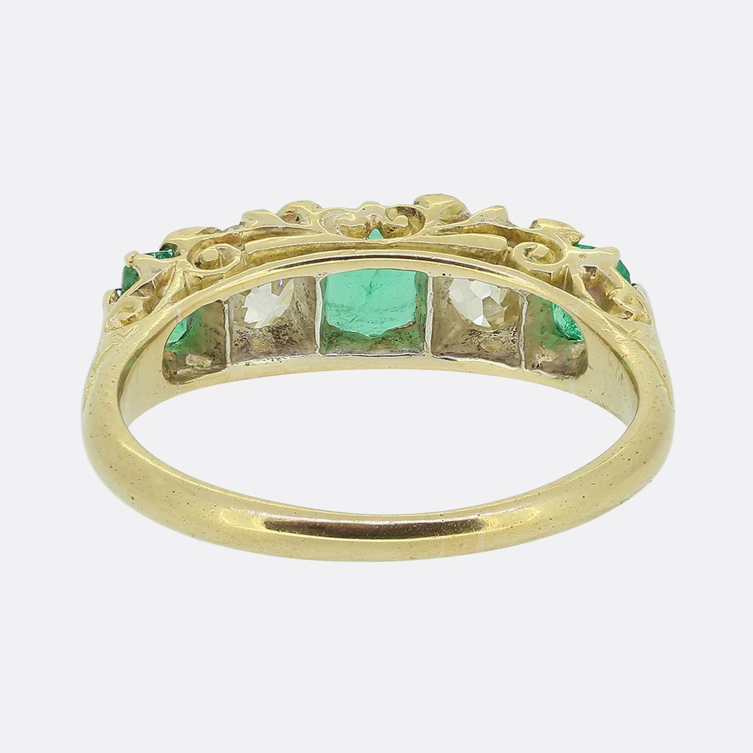 Edwardian Emerald and Diamond Five Stone Ring In Good Condition For Sale In London, GB