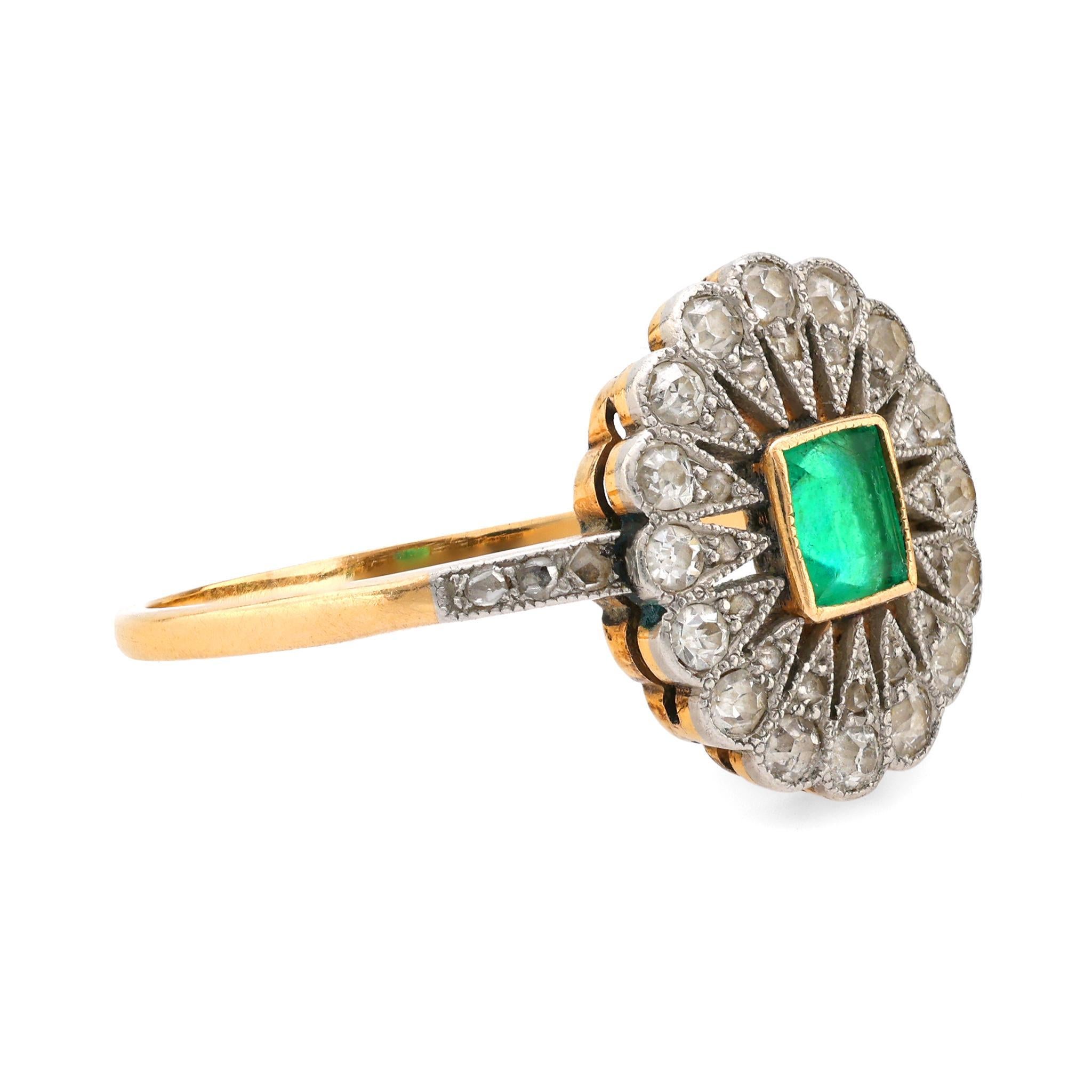 Ring aus 18 Karat Gelbgold mit edwardianischem Smaragd und Diamanten, signiert Koch (Edwardian)