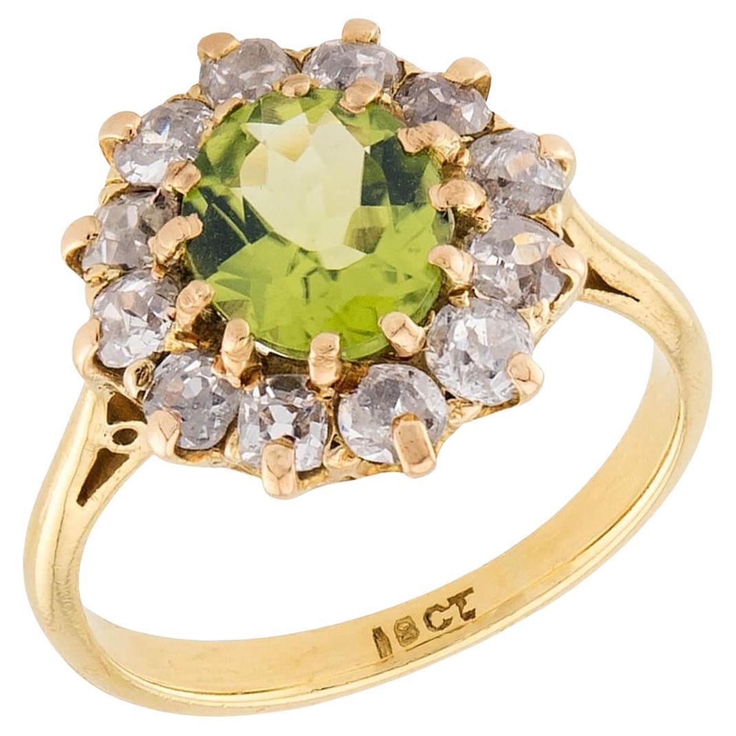 Edwardian English 18k Peridot 
Diamant Halo Ring