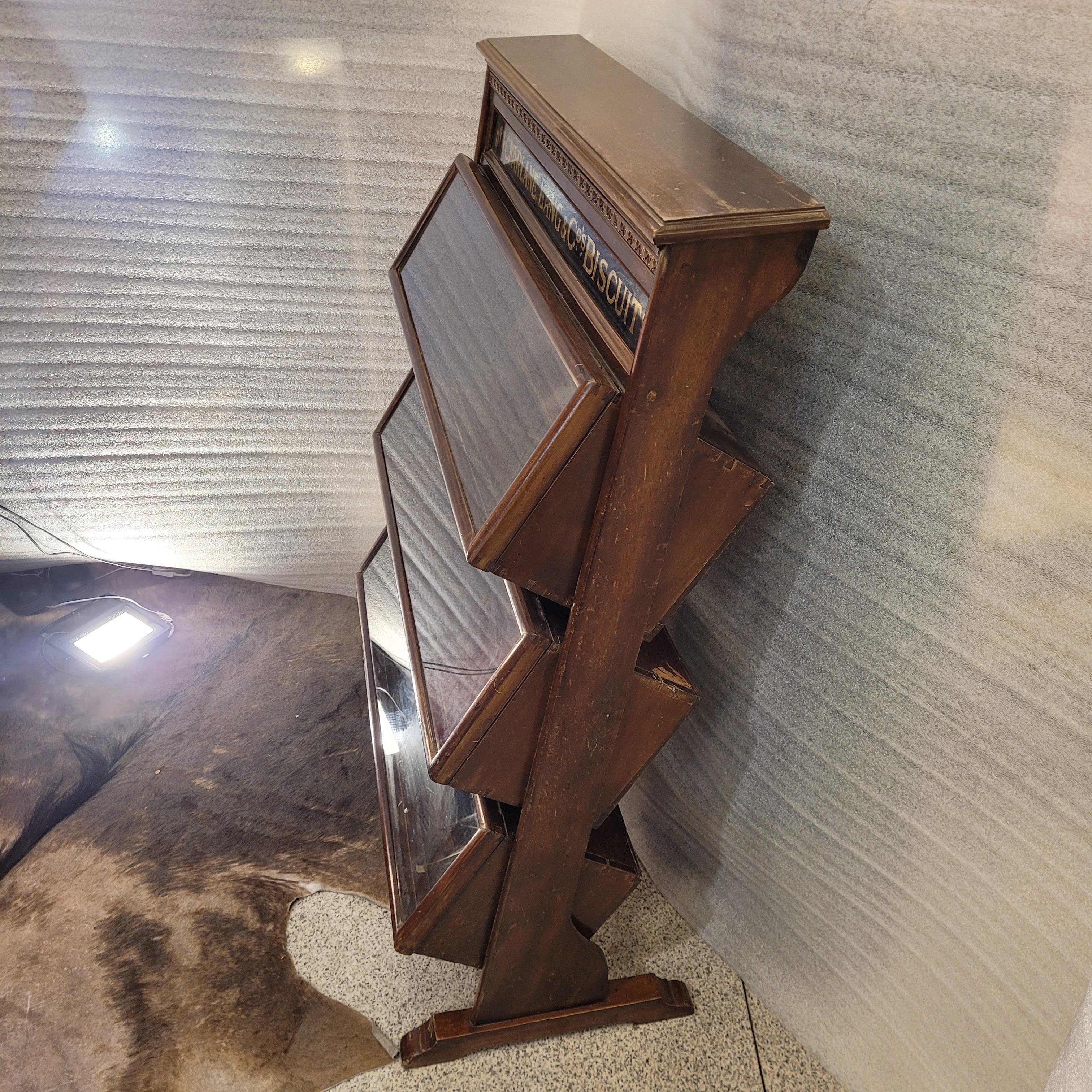 Edwardian English Biscuit Display Case / Display Cabinet Macfarlane Lang & Co For Sale 4
