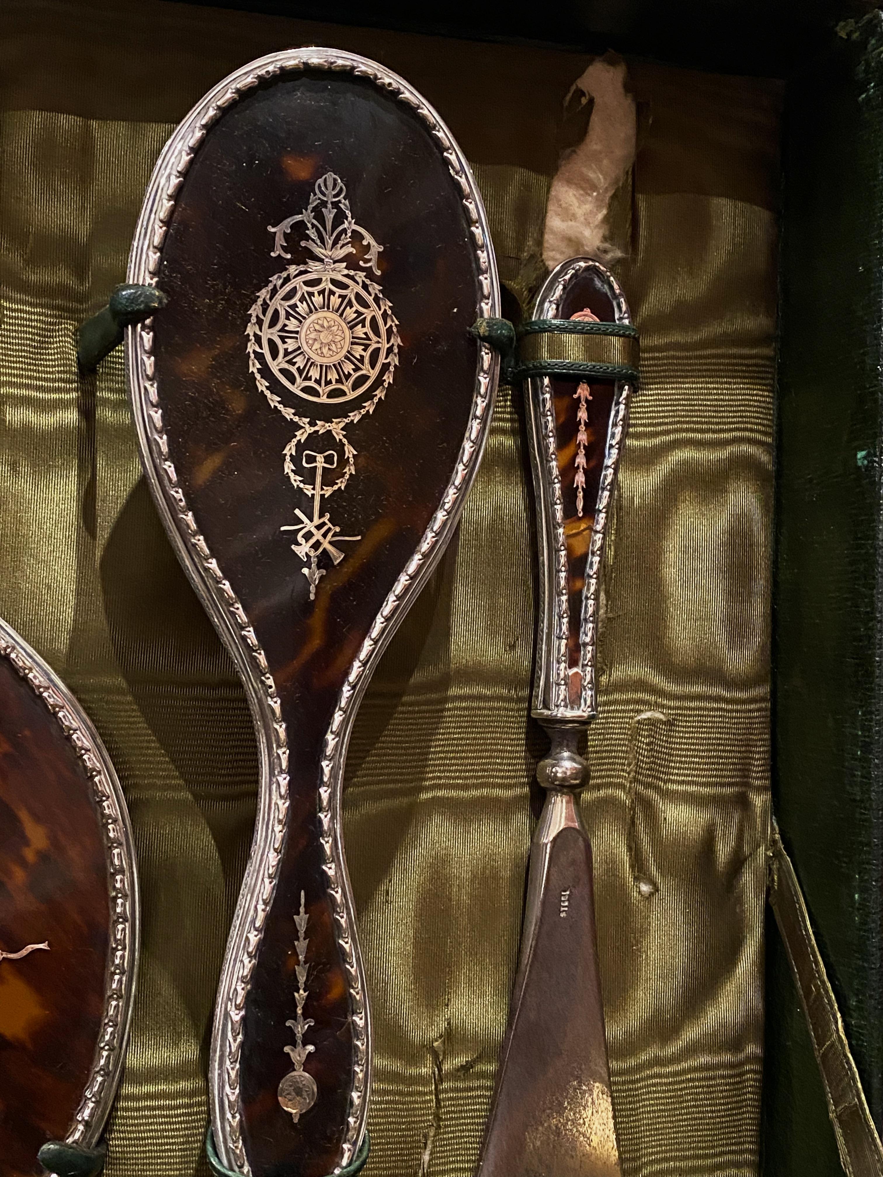 Edwardian English Silver Tortoiseshell Dressing Table Set in Travelling Case For Sale 6