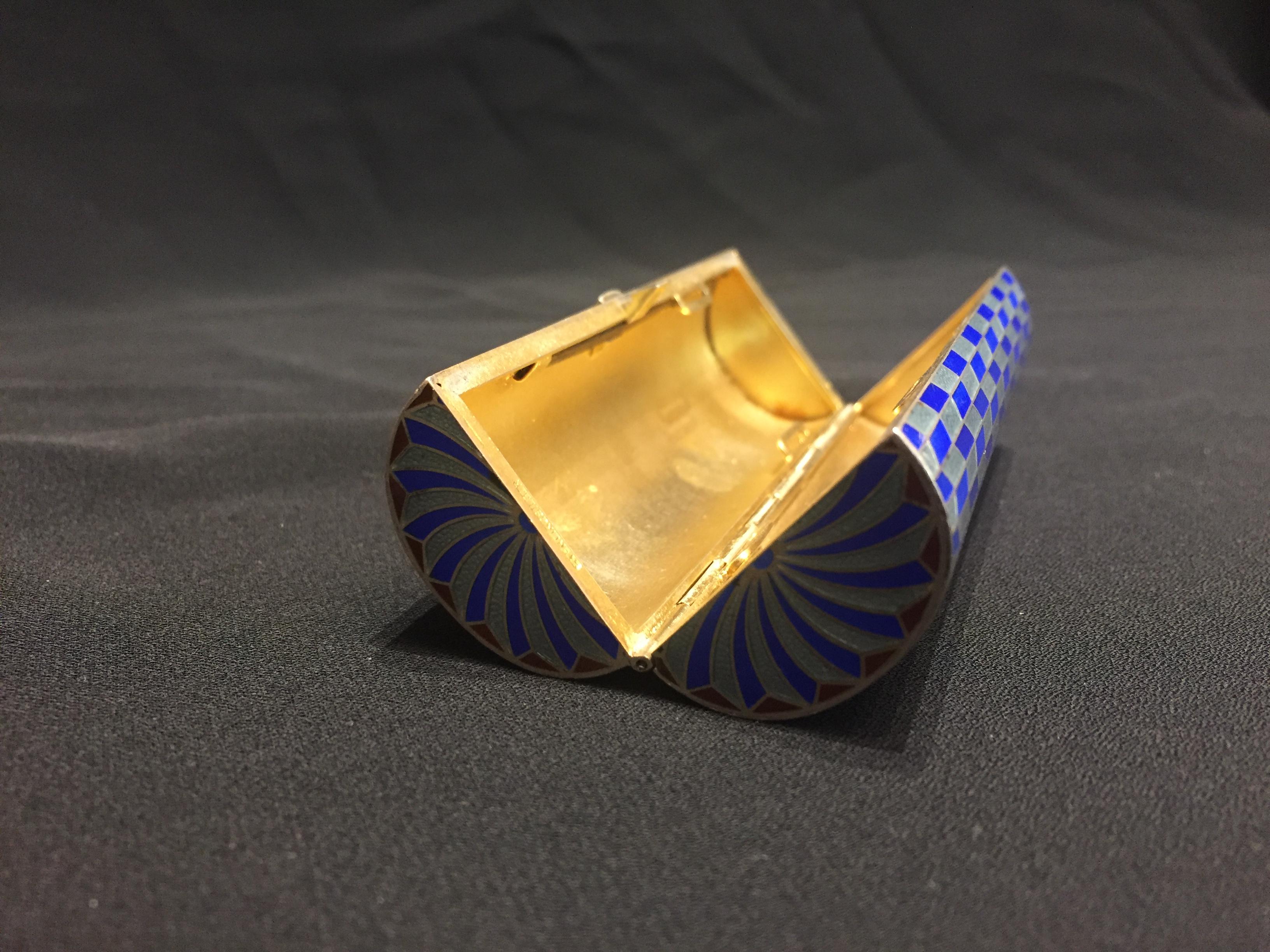 Edwardian English Sterling Silver Enamel and Gilt Oval Elongated Snuffbox, 1900s In Good Condition In New York, NY