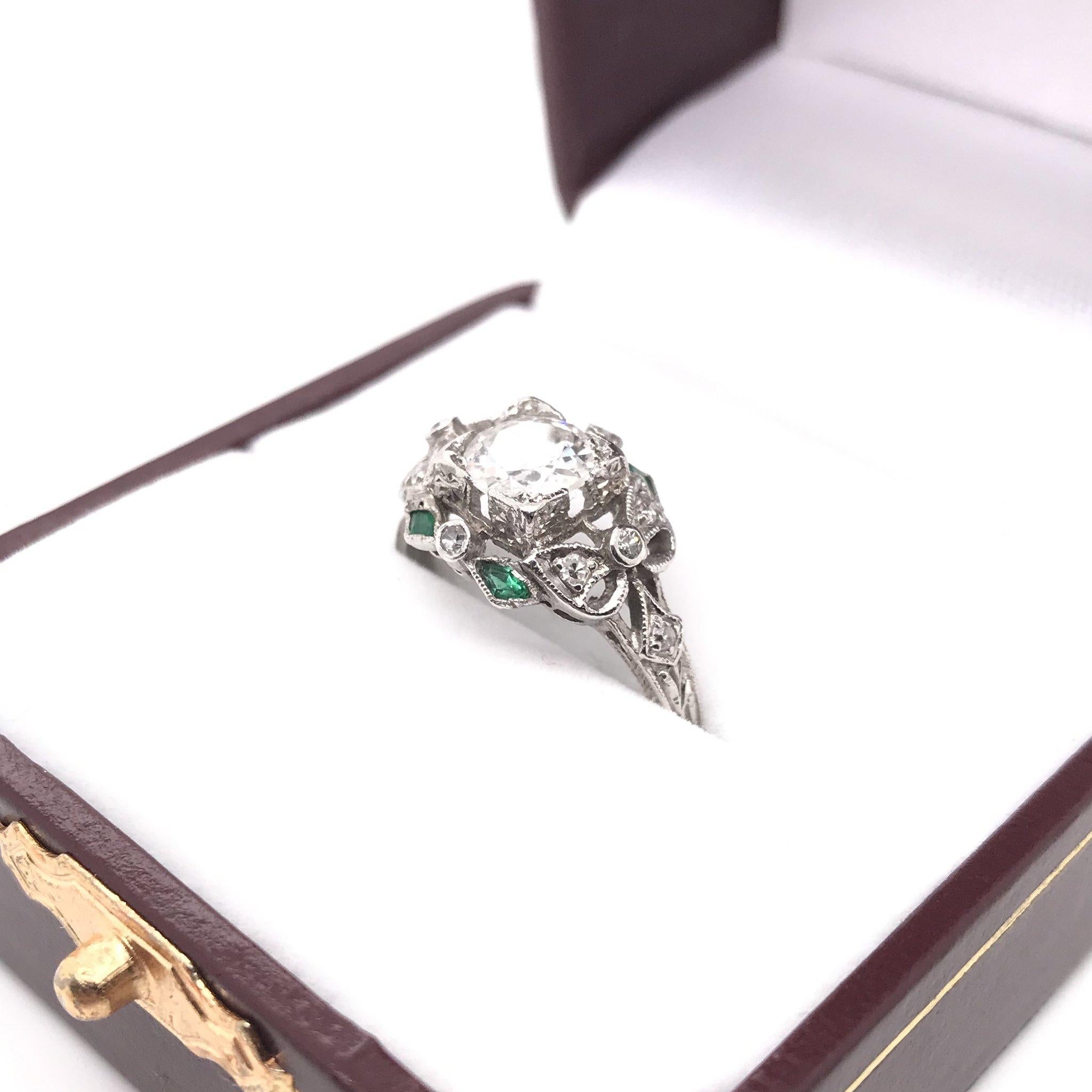 Edwardian Era 0.90 Carat Platinum Diamond & Emerald Ring 1