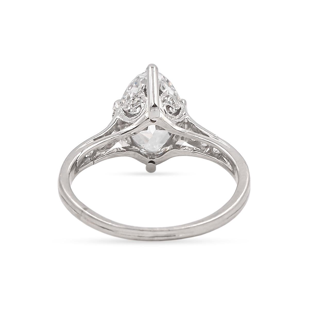 moval engagement ring