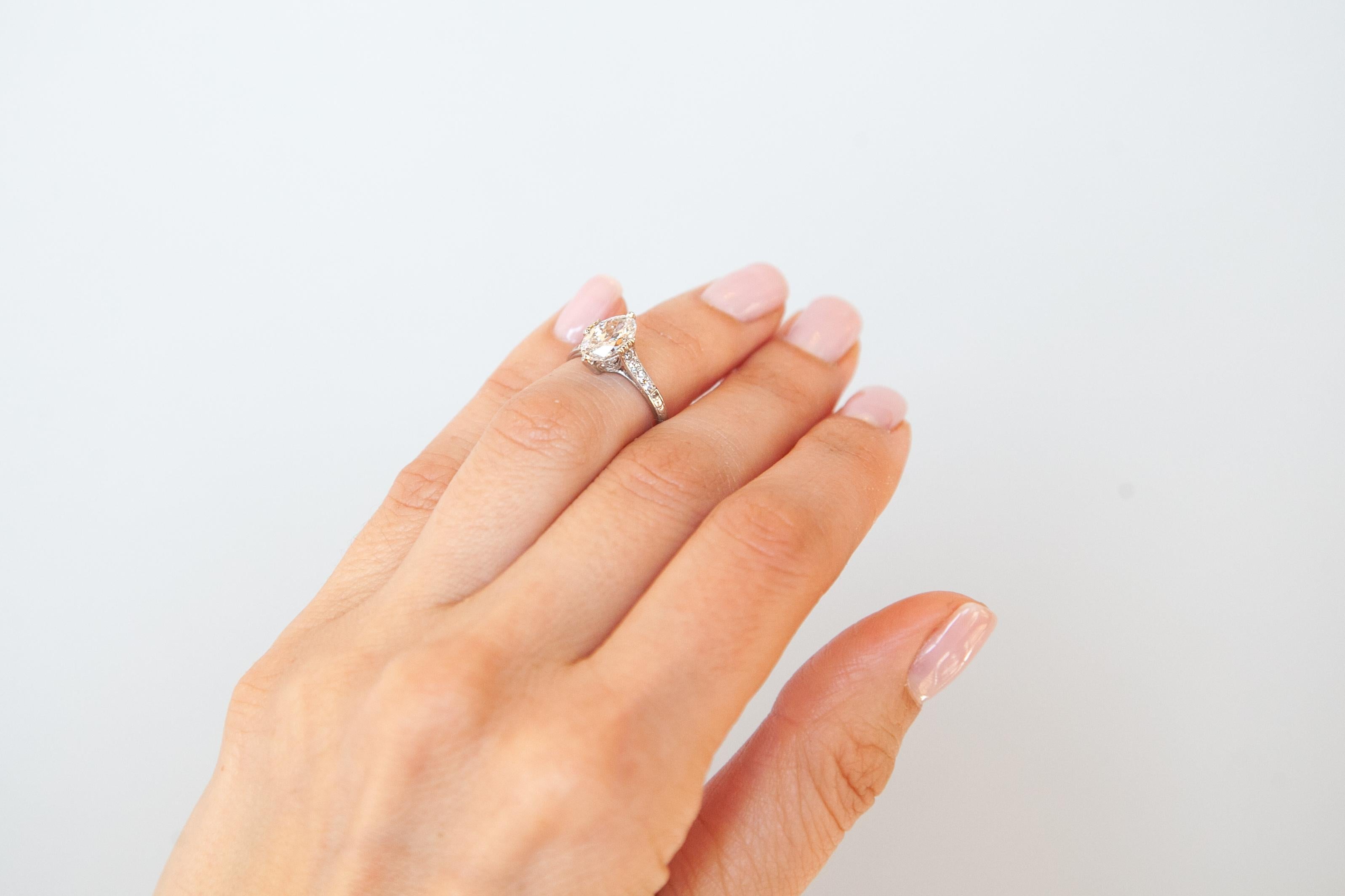 Oval Cut Edwardian Era 1.67 Carat GIA Certified E/VS1 Moval Cut Diamond Engagement Ring