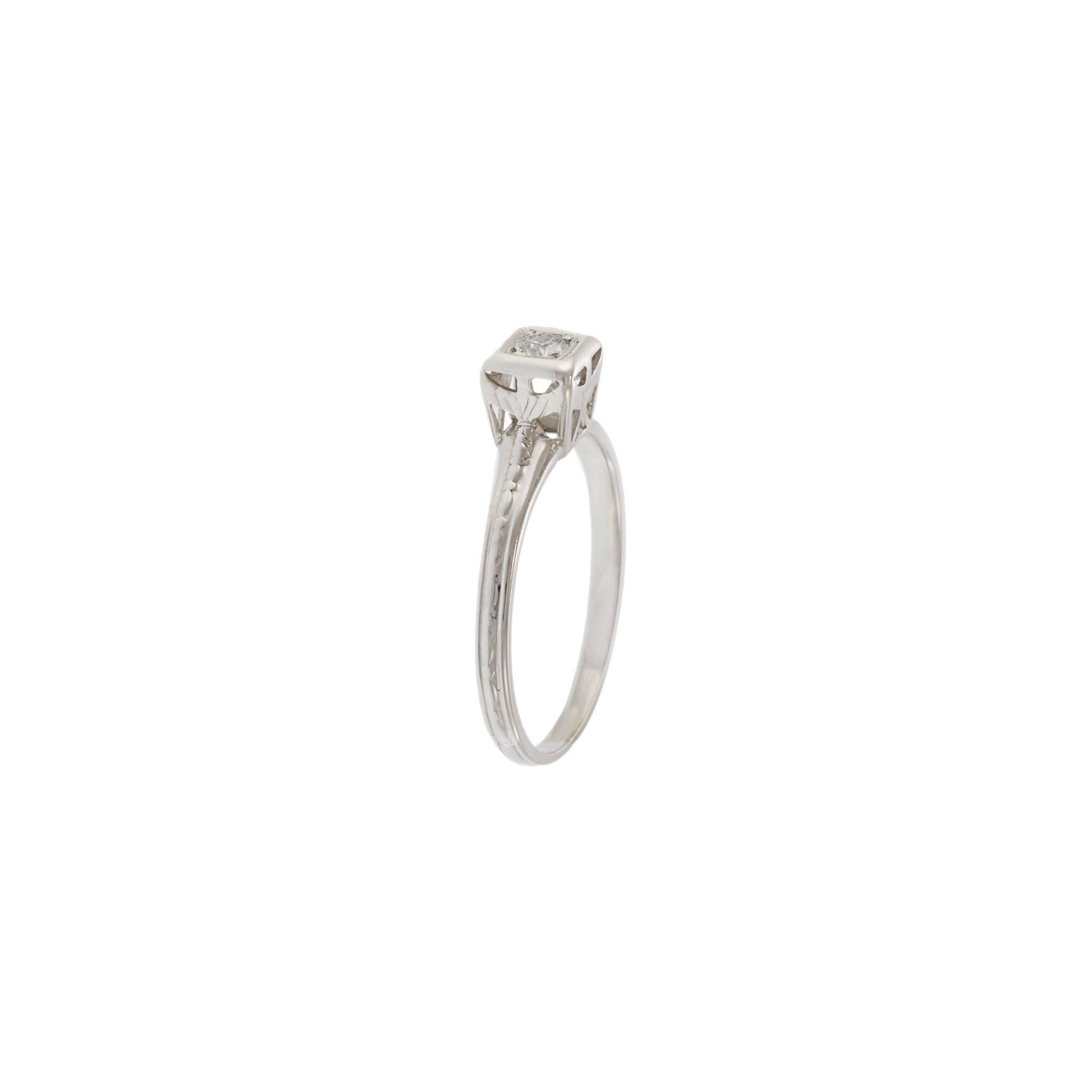 Taille vieille Europe Bague d'époque édouardienne en or 18KT et platine avec diamant de taille européenne ancienne en vente