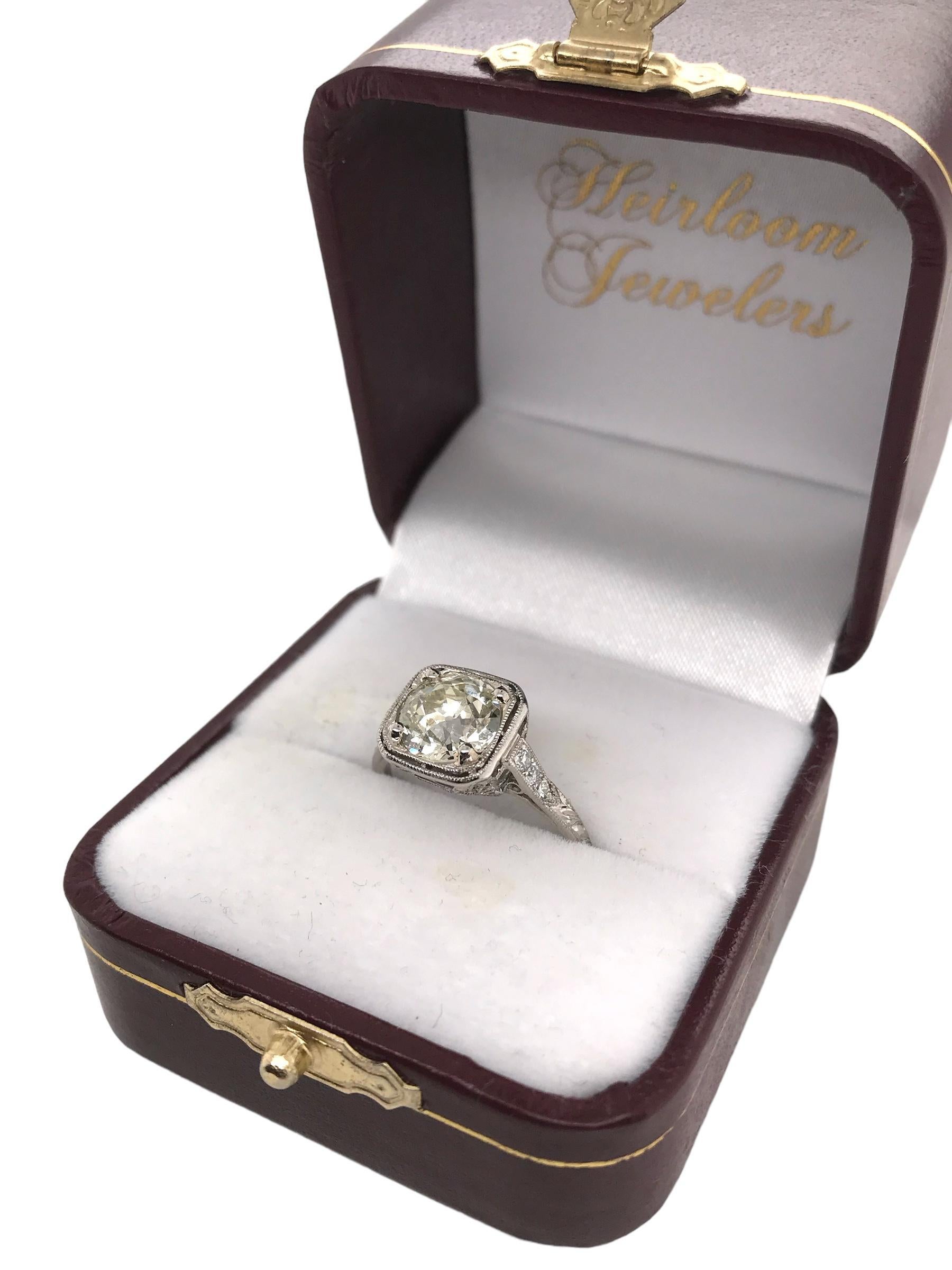 Anillo de compromiso de diamantes talla europea antigua de la época eduardiana de 2,09 quilates en venta 2