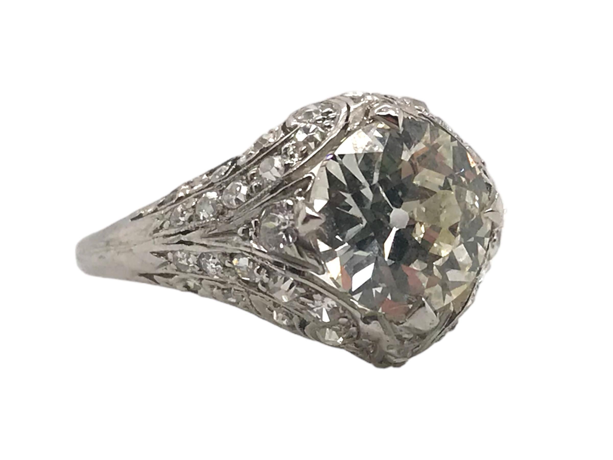 Women's Edwardian Era Platinum 2.02 Carat Old European Cut Engagement Ring For Sale