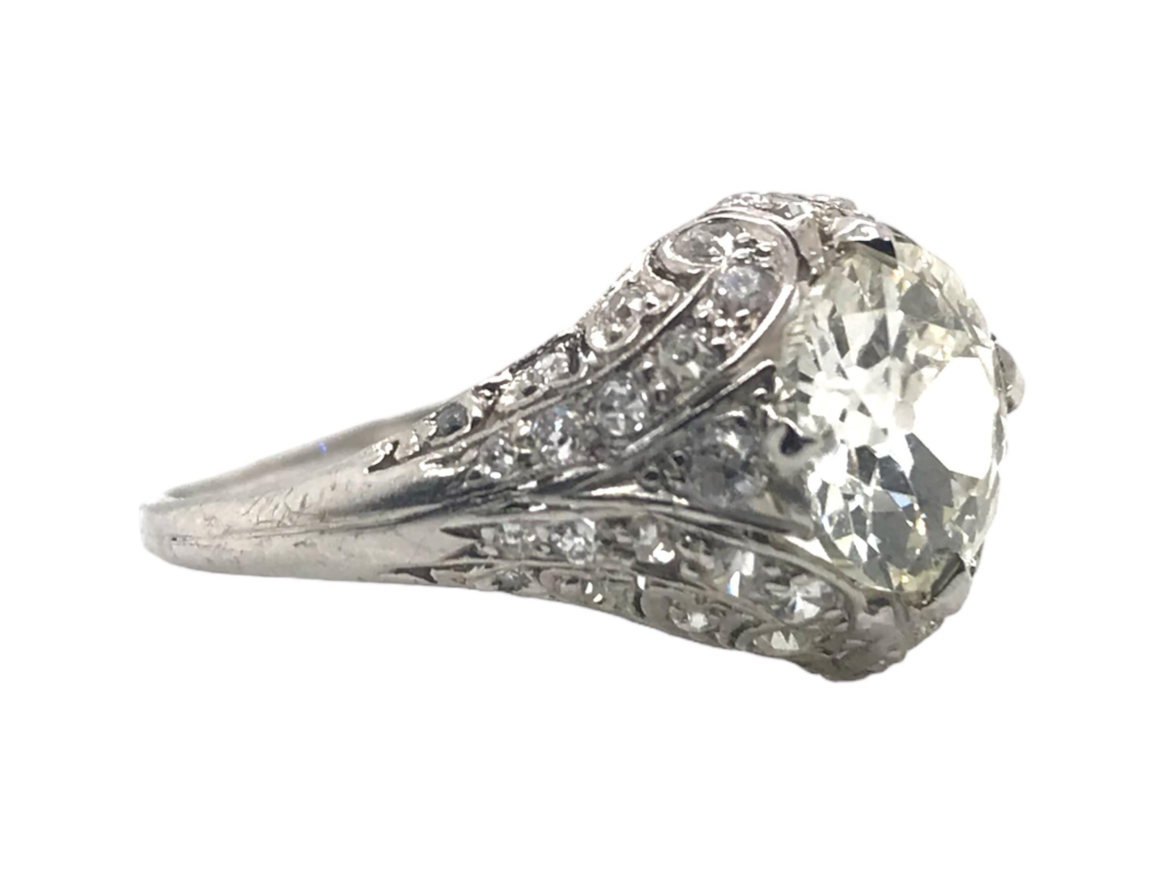 Edwardian Era Platinum 2.02 Carat Old European Cut Engagement Ring For Sale 1