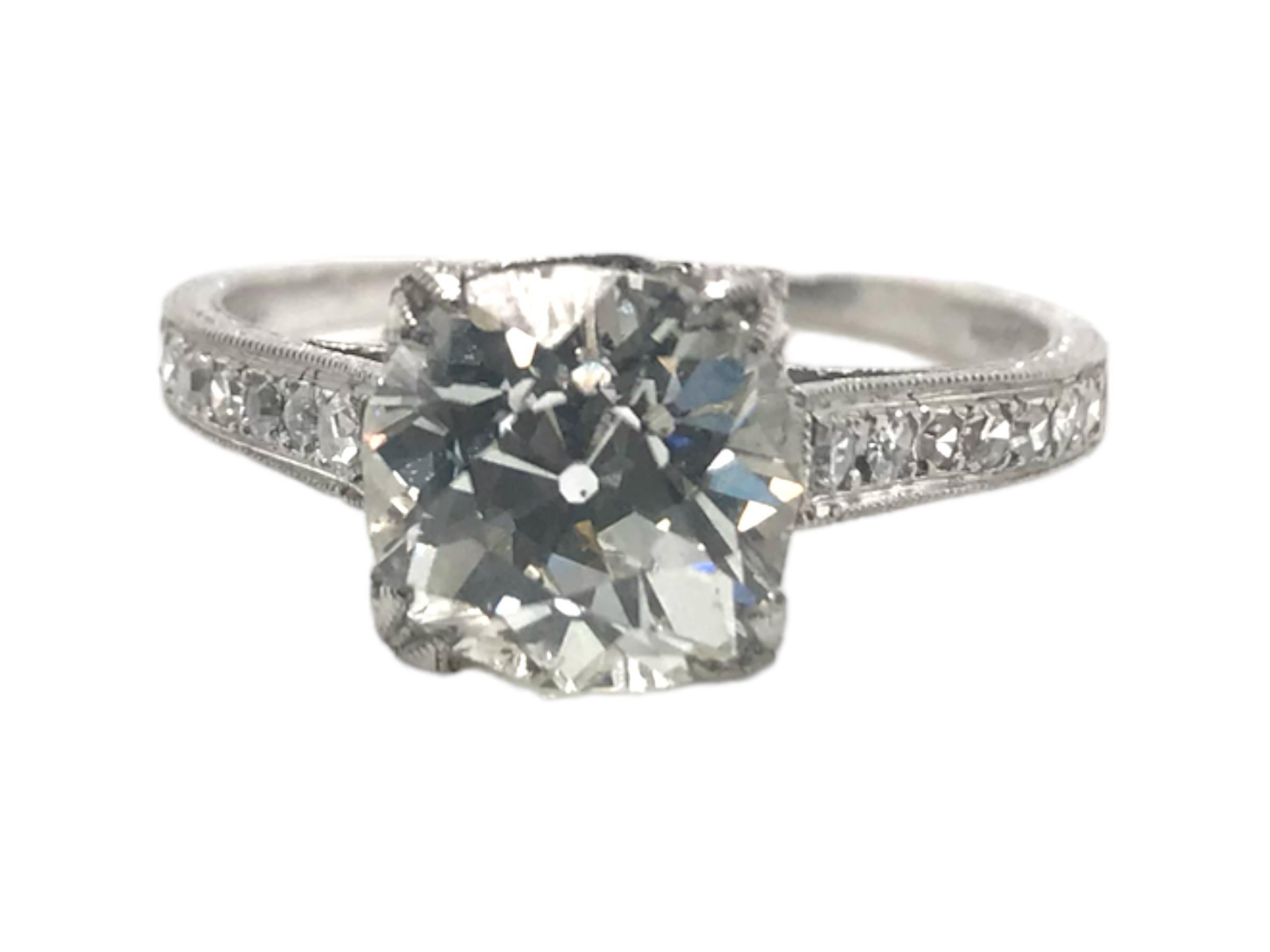 Edwardian Era Platinum 2.21 Carat Old Mine Cut Engagement Ring For Sale 4