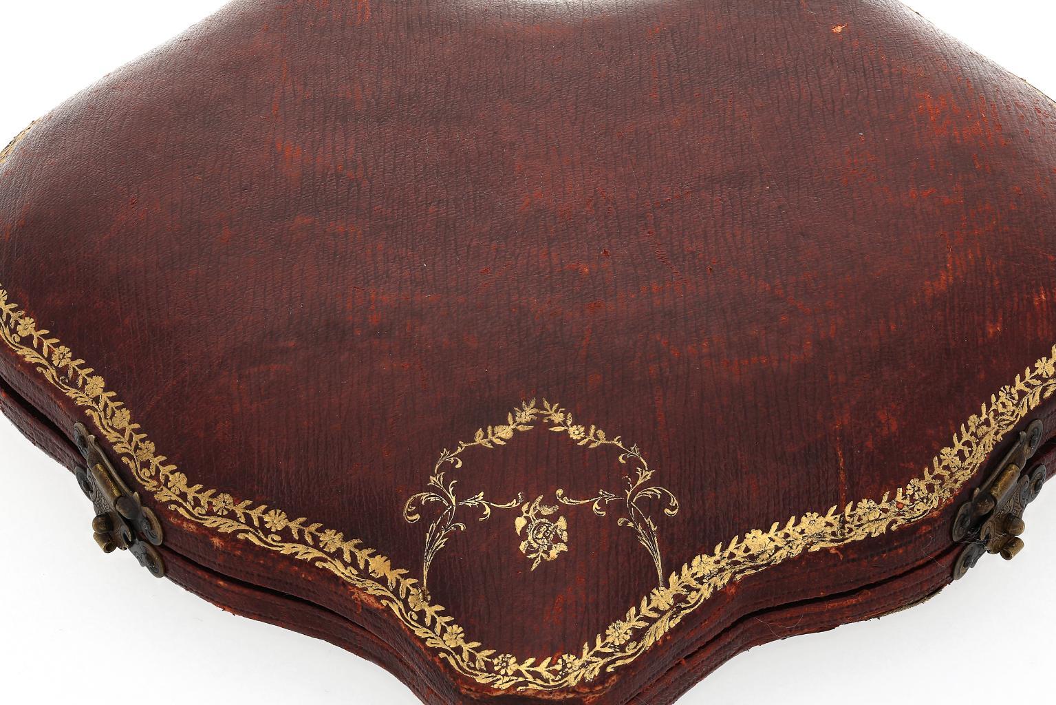 Edwardianische Ära Platin, Silber, Smaragd, Diamant und Perle Halskette Damen im Angebot