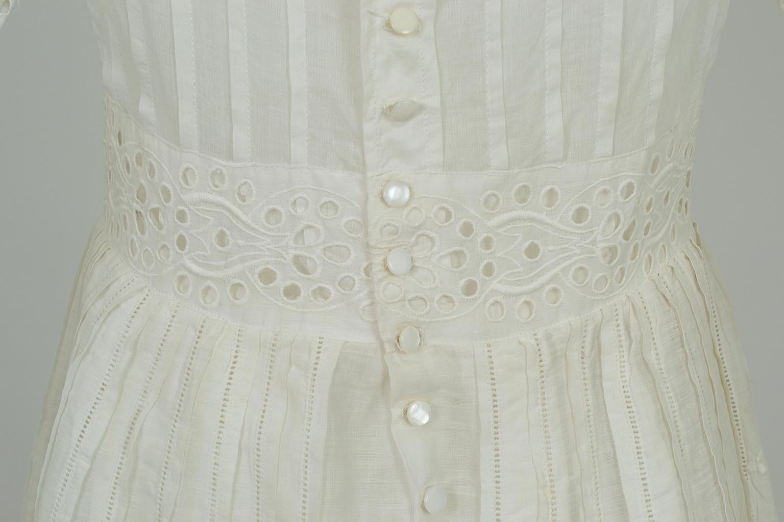 Vestido de novia eduardiano con ojales y corpiño marinero de lino - S, 1900 en venta 6