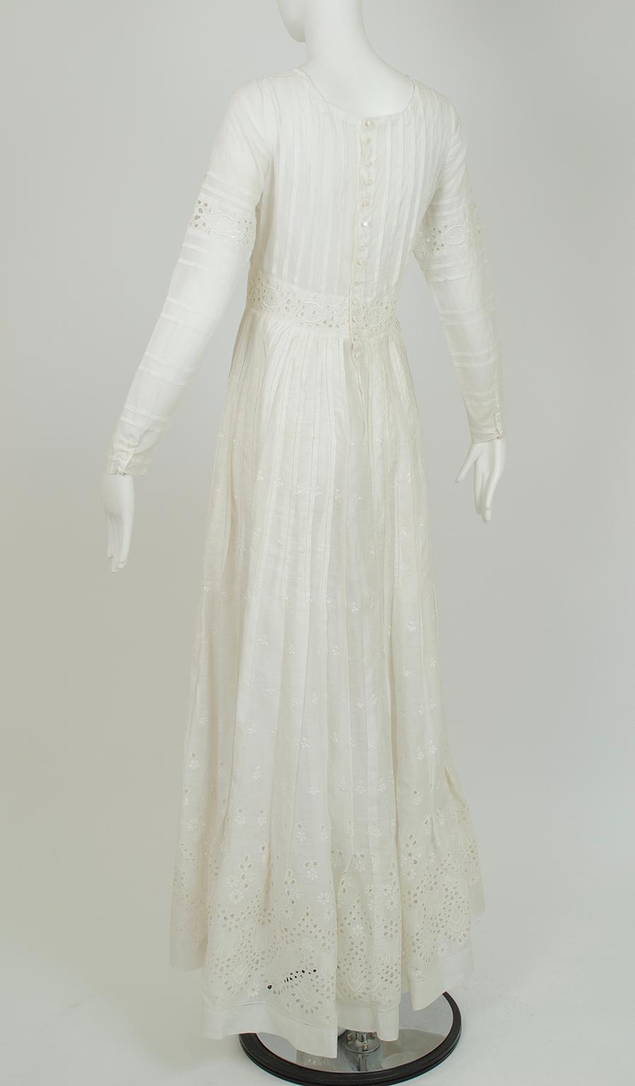 Vestido de novia eduardiano con ojales y corpiño marinero de lino - S, 1900 en Excelente estado para la venta en Tucson, AZ