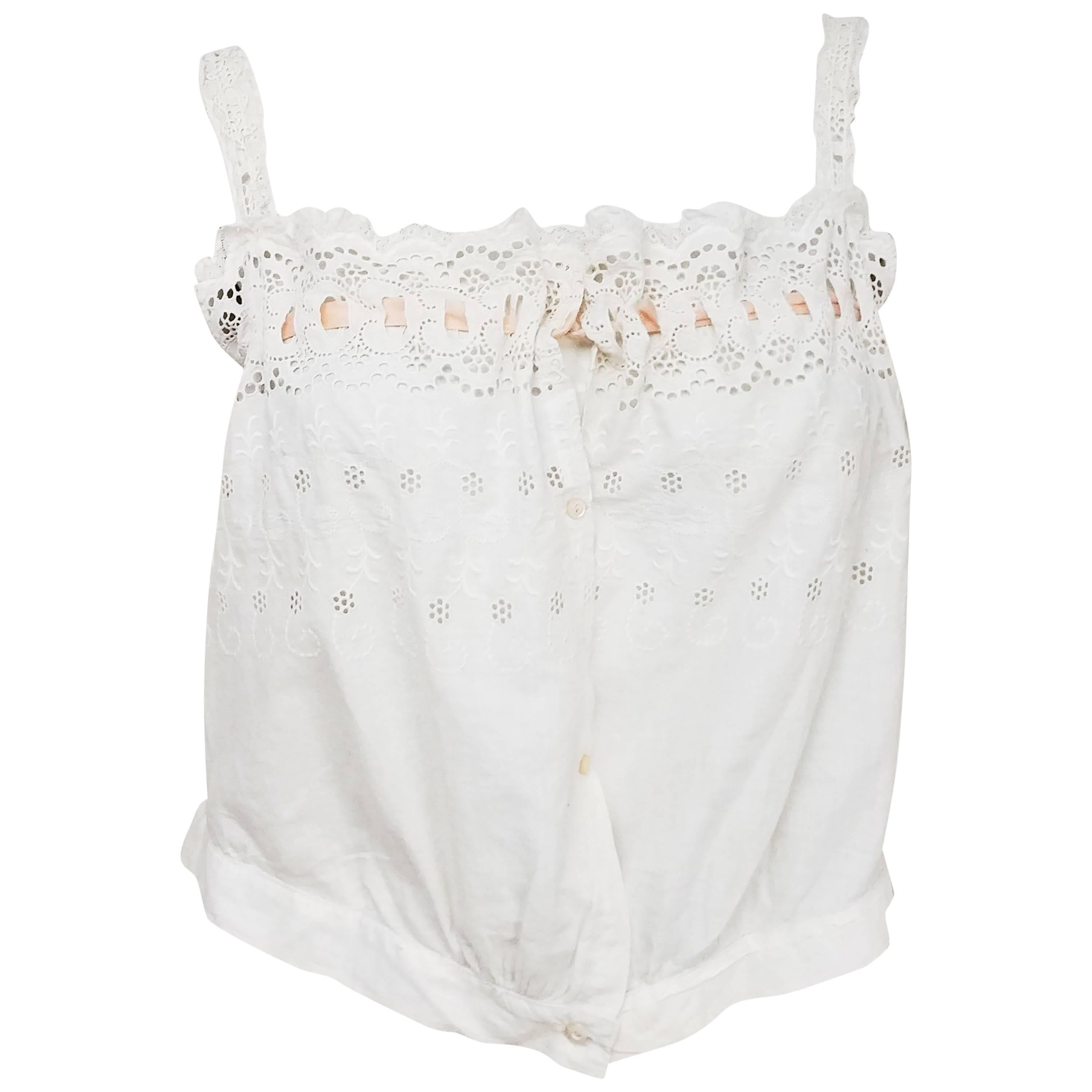Camisole édouardienne en dentelle à œillets avec ruban rose