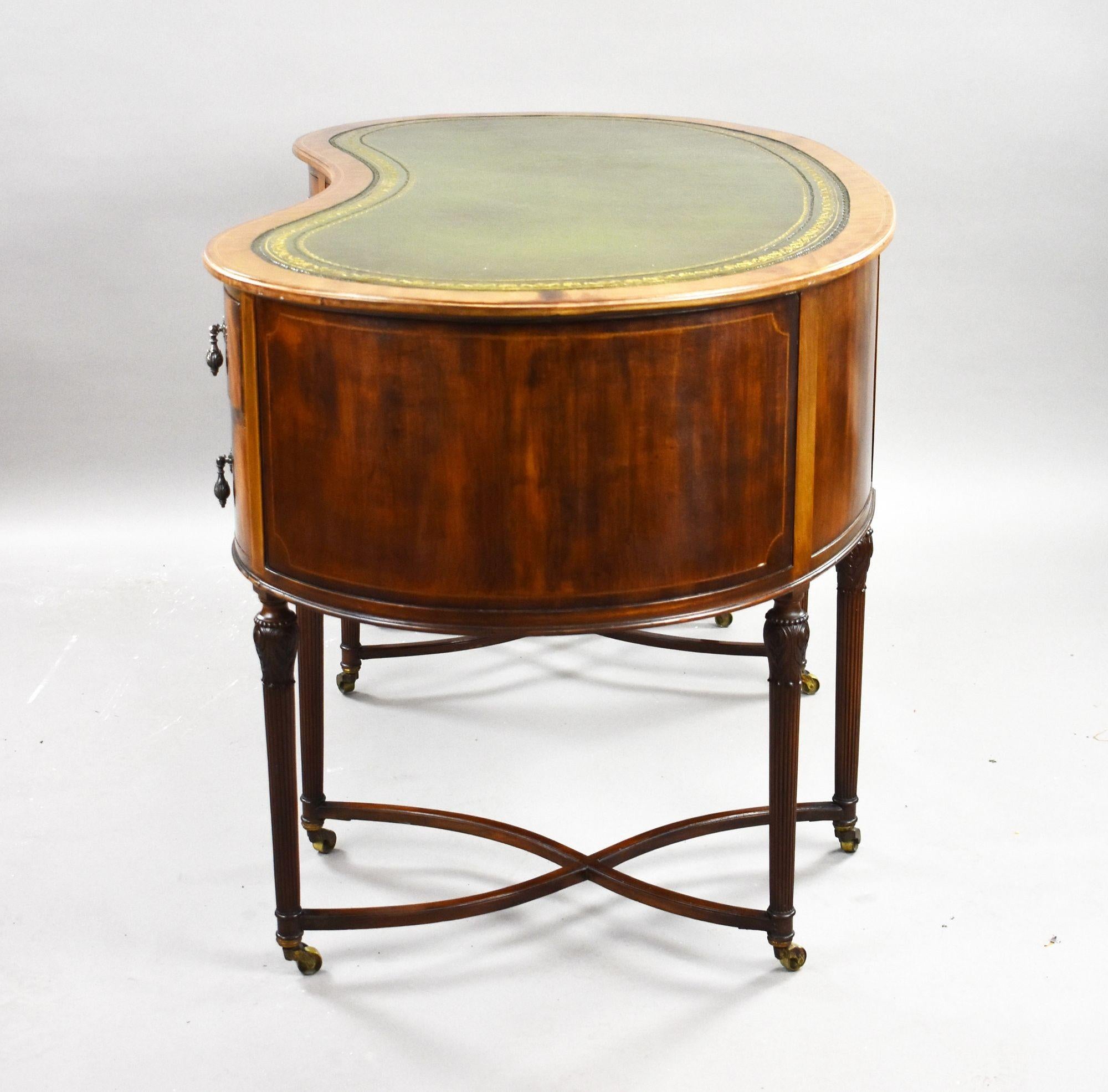 Edwardian Flame Mahogany Kidney Shaped Writing Table For Sale 1