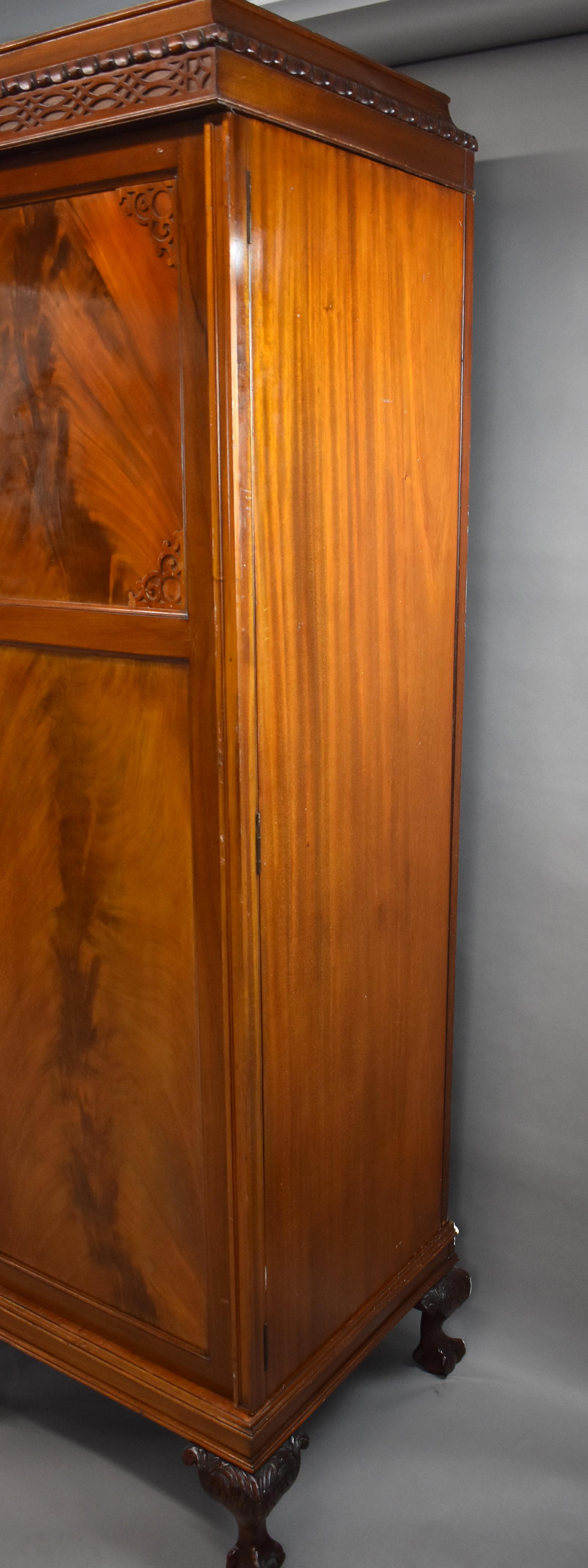 Edwardian Flame Mahogany Triple Wardrobe For Sale 1