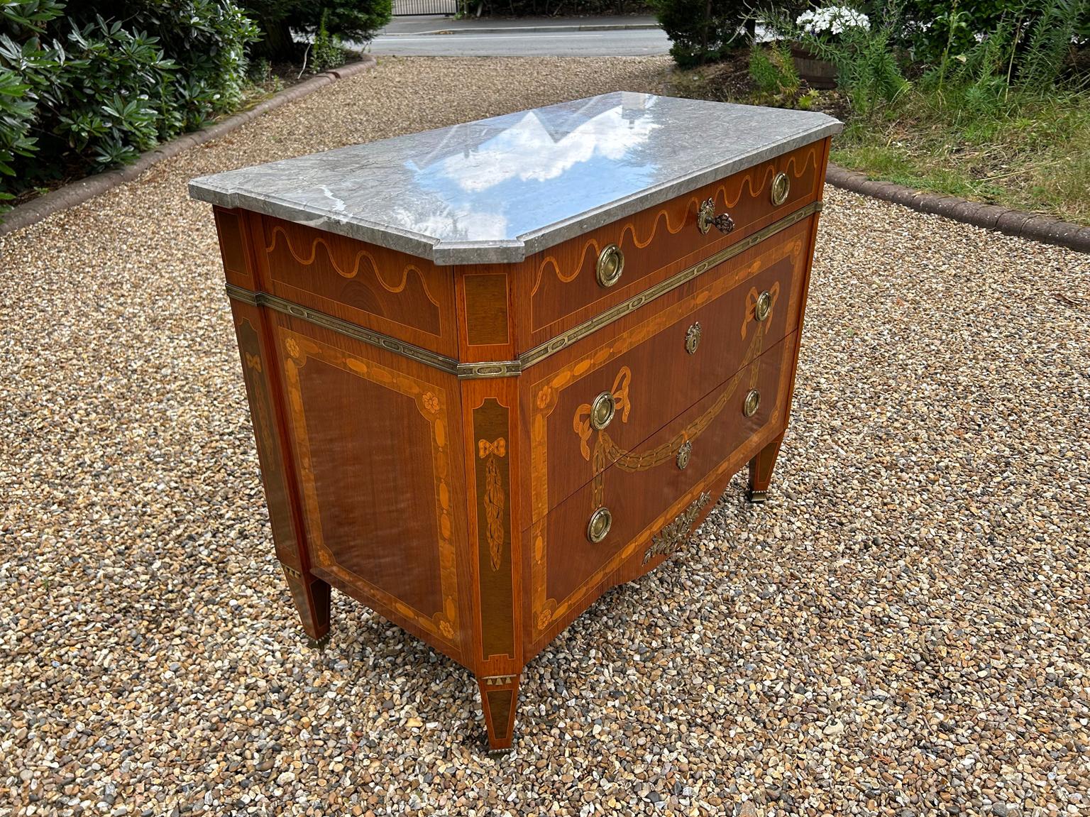 Early 20th Century Edwardian French Commode Chest of Drawers with Marble Top For Sale