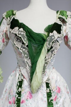 Edwardian French Couture Ball-gown with furbelows on Chiné Silk Circa 1900