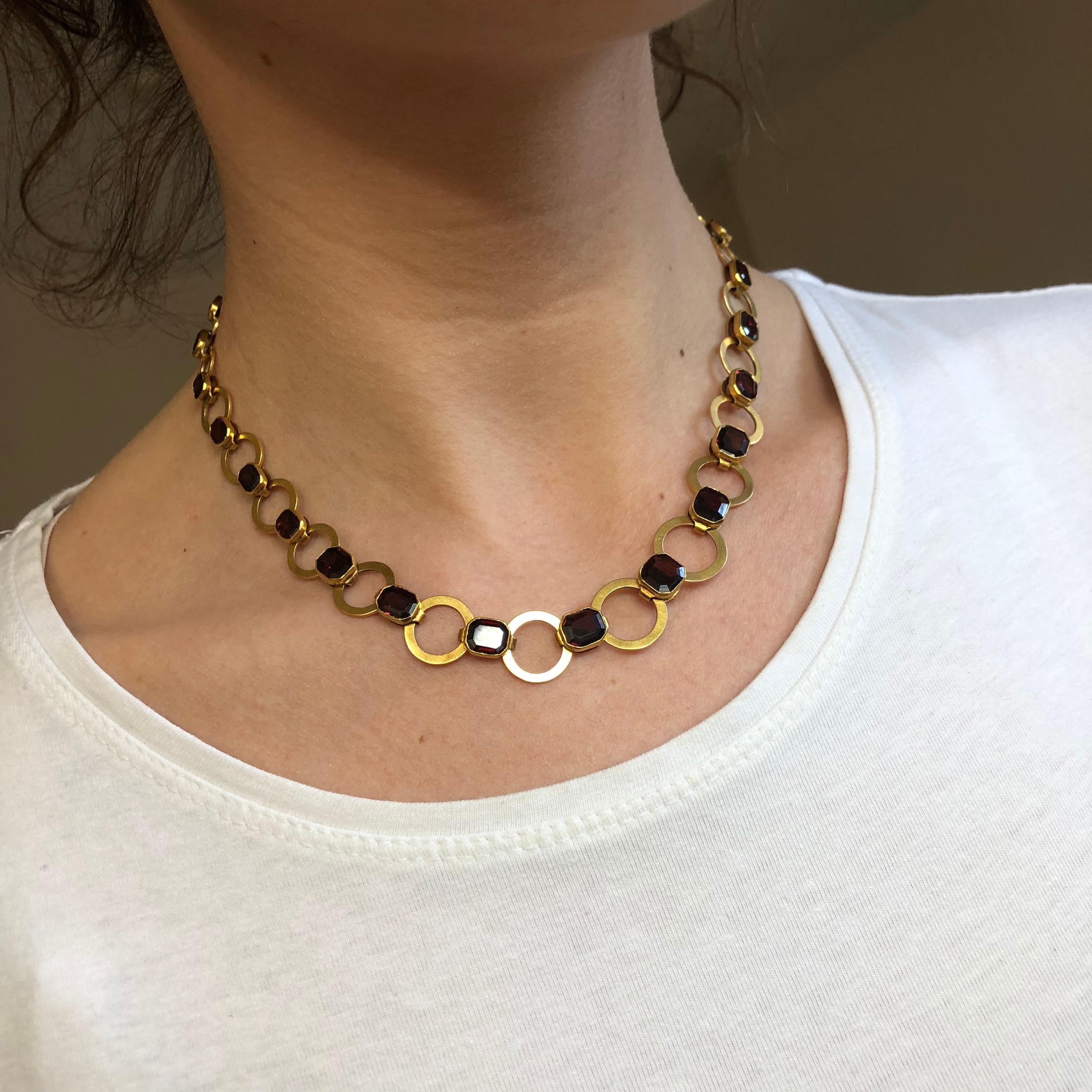 Women's or Men's Edwardian Garnet 15 Carat Necklace For Sale