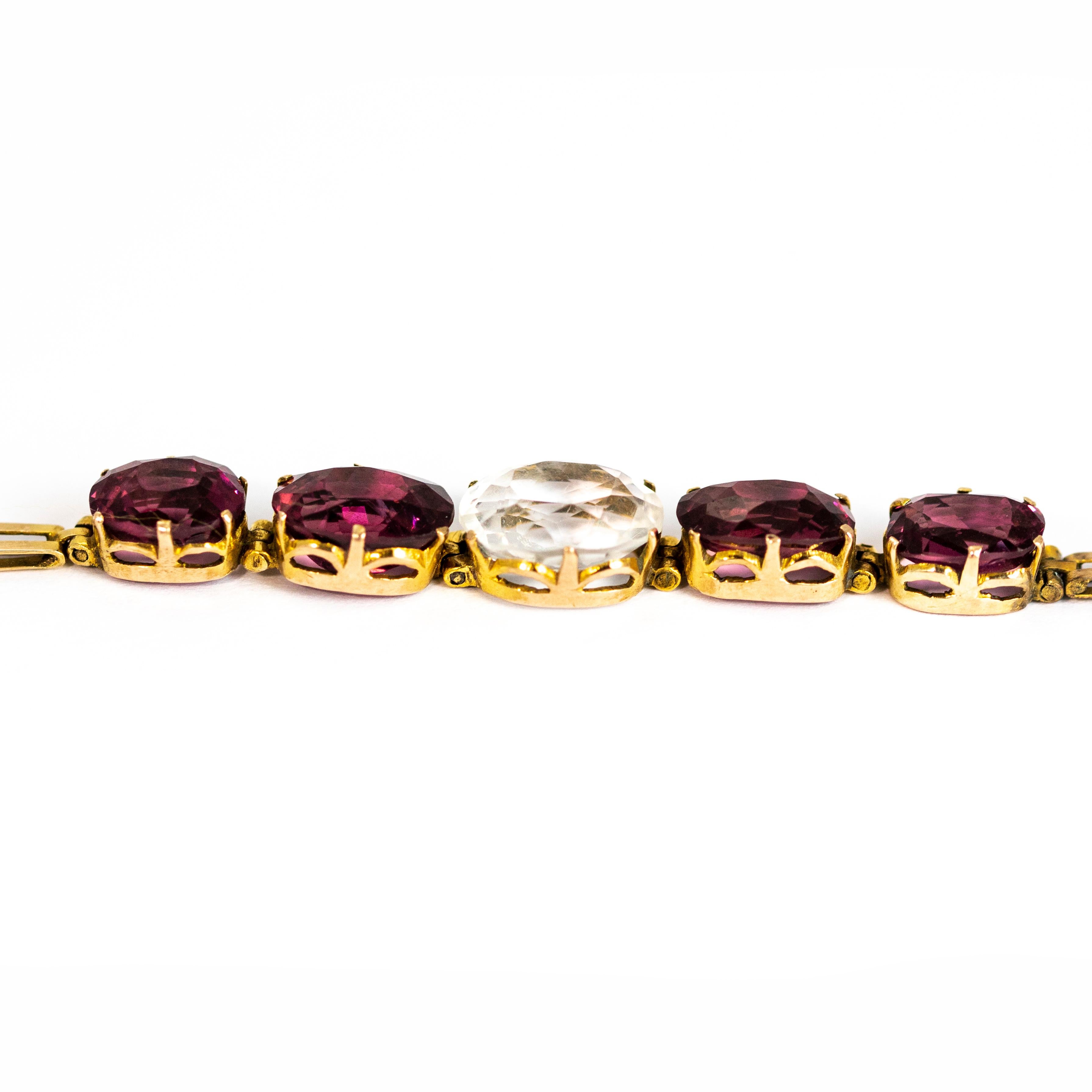 Edwardian Garnet and Chrysoprase Five-Stone Yellow Gold Bracelet In Good Condition In Chipping Campden, GB