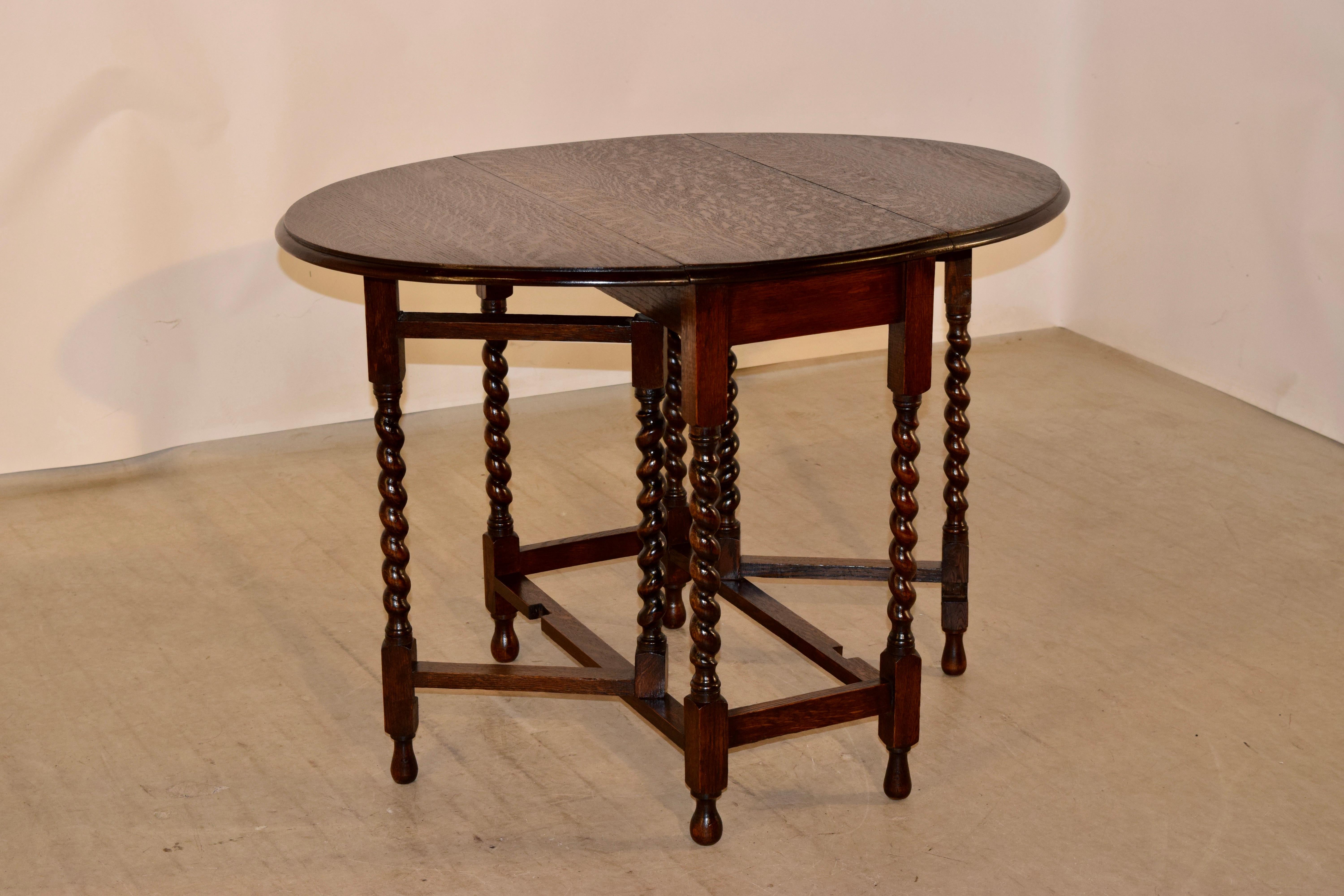 Edwardian Gate Leg Table, c. 1900 In Good Condition In High Point, NC