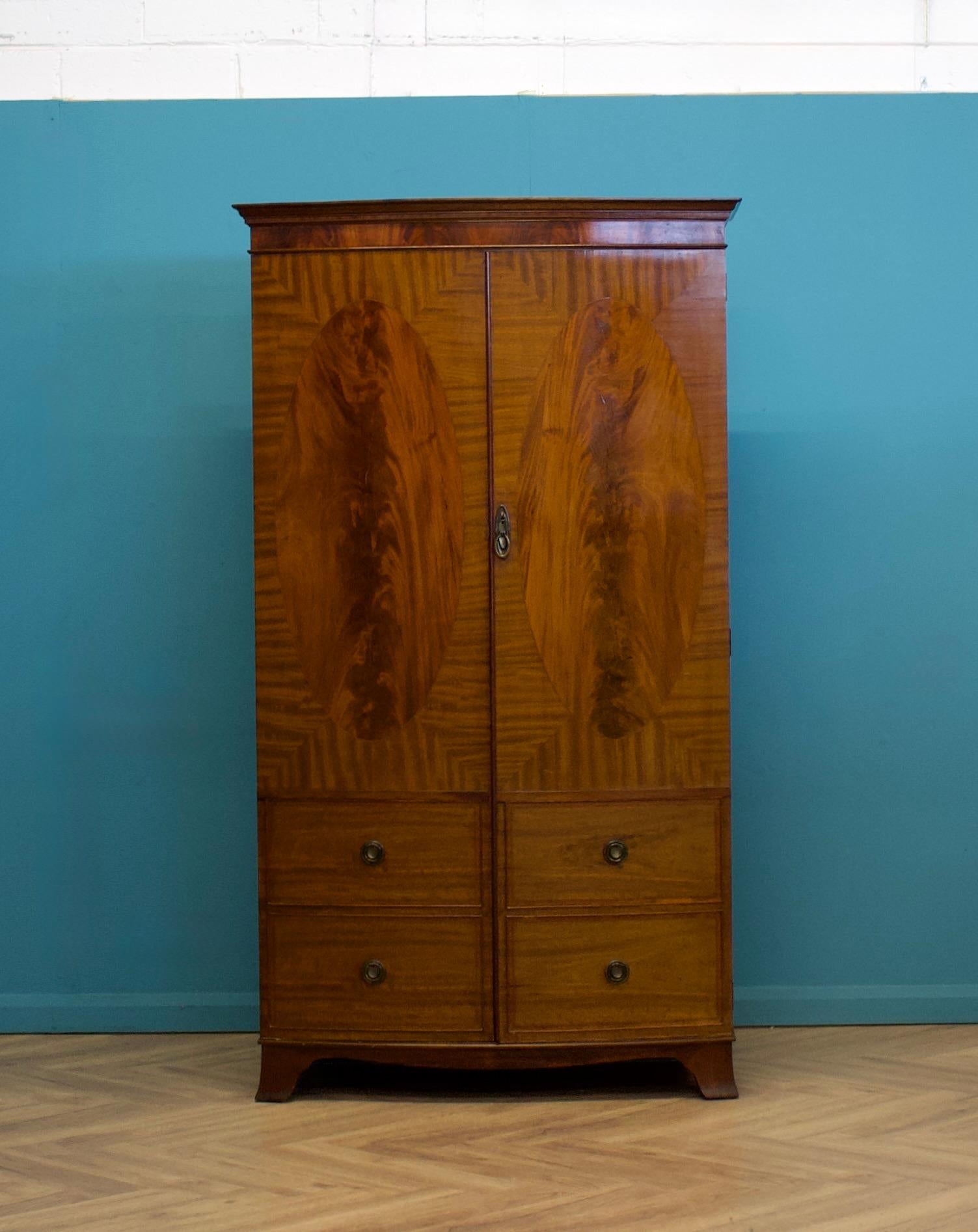 Art Déco Armadio edoardiano in stile Giorgio III, 1900 in vendita