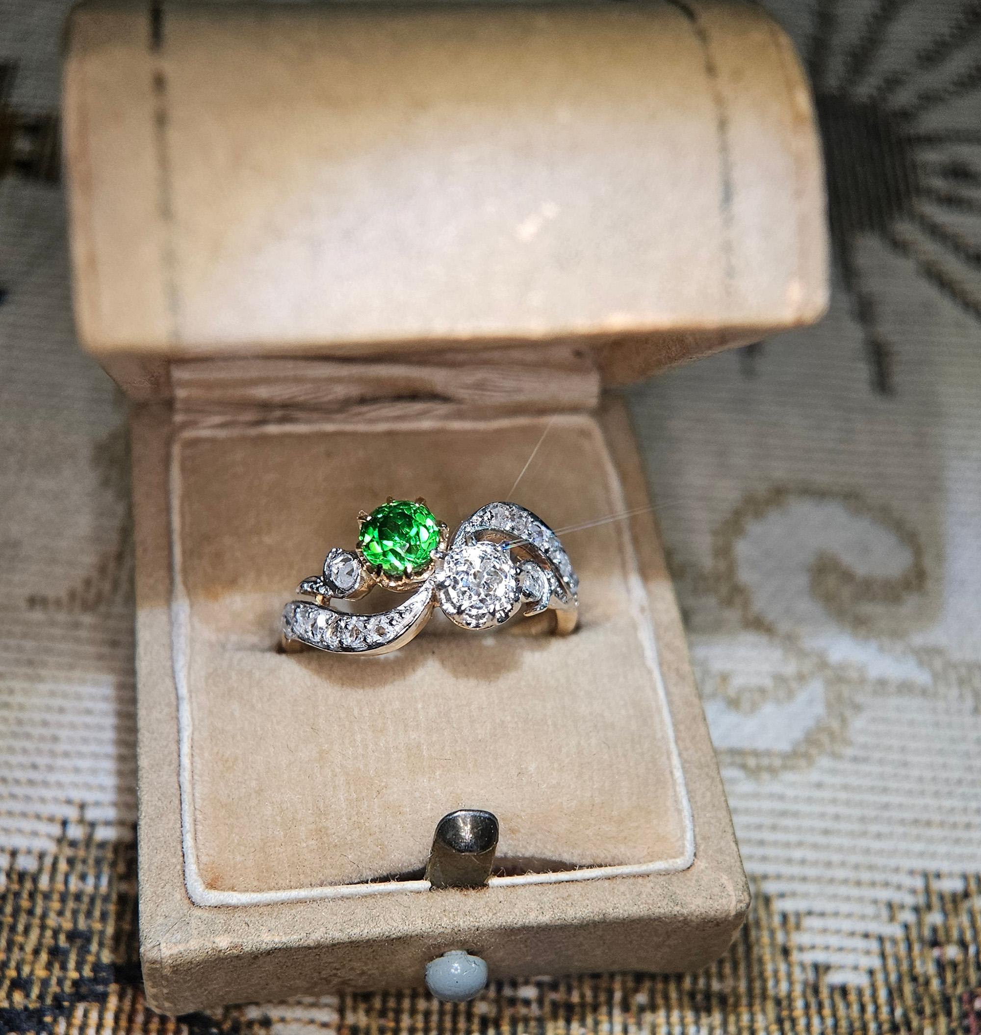 Edwardian GIA 1.69ctw Russian DEMANTOID Garnet DIAMOND Toi et Moi 18K Gold Ring For Sale 8