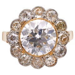 18 Karat Gelbgold Edwardianischer GIA 3,54 Karat Diamant-Cluster-Ring mit alteuropäischem Schliff