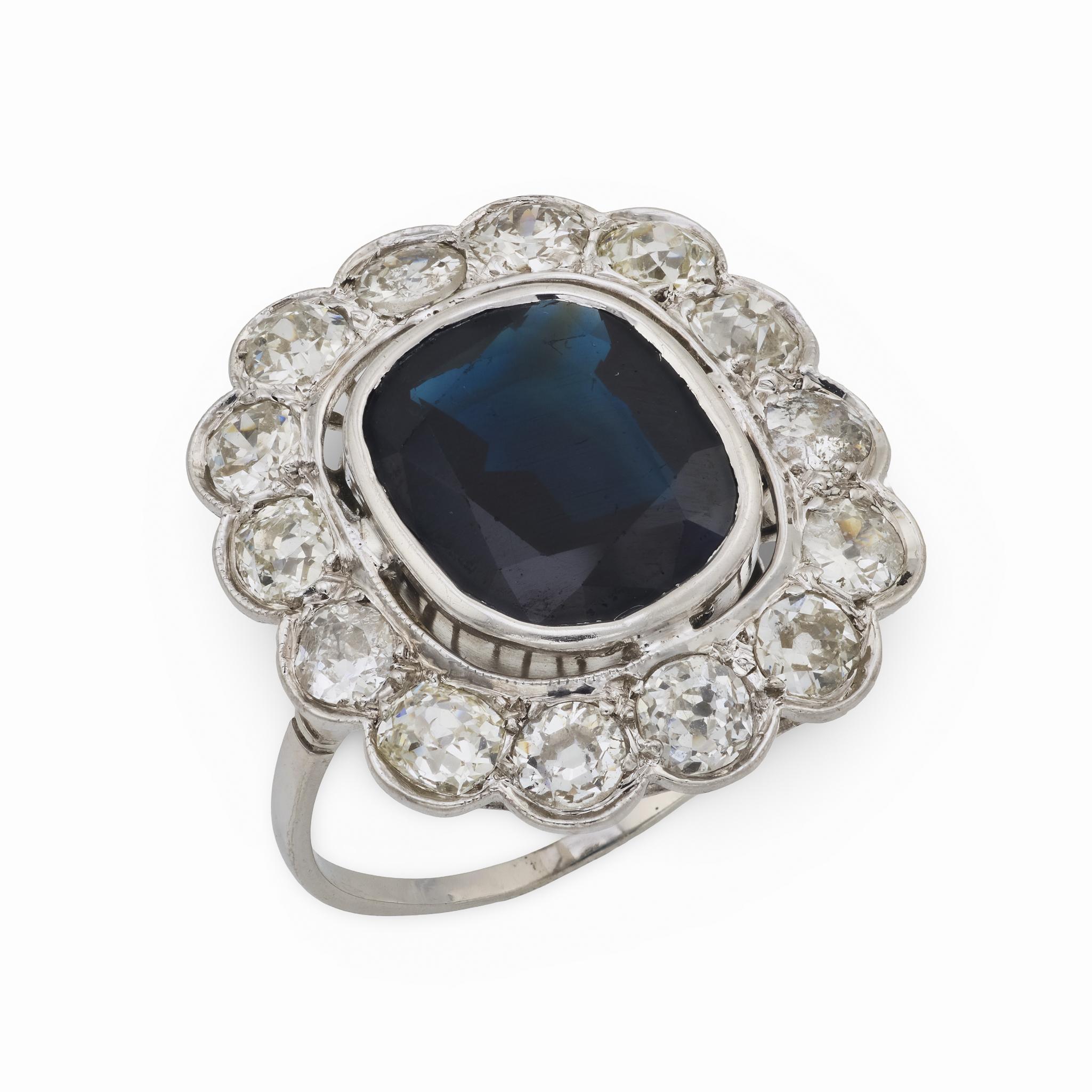 Edwardian GIA 5,25 Karat keine Hitze Saphir Diamant 18k Weißgold-Cluster-Ring im Angebot