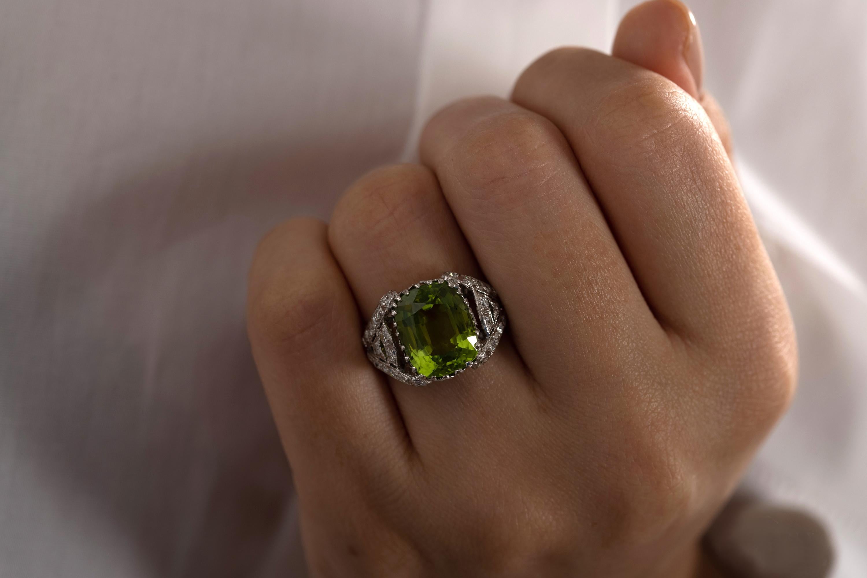 Antiker edwardianischer GIA 7,87 Karat Peridot & Diamant Platin Vintage-Ring 12