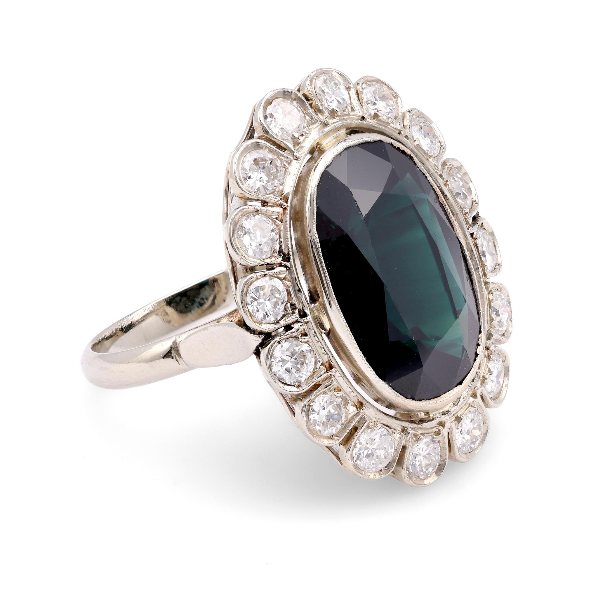 Ring aus 18 Karat Weißgold mit edwardianischem GIA 9 Karat unbehandeltem ovalem Saphir und Diamant (Edwardian)
