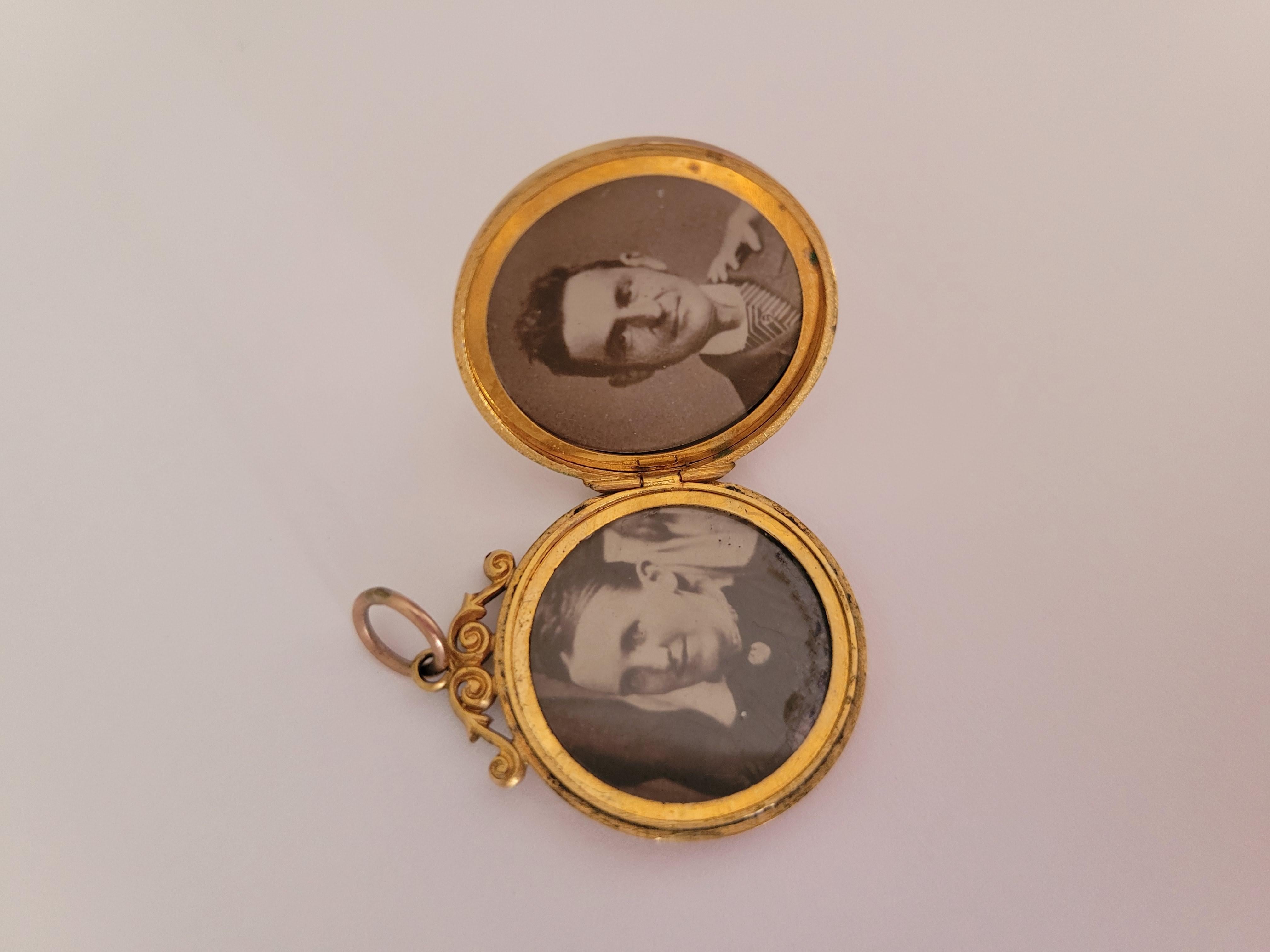 Rose Cut Edwardian Gold Back and Front Photo Diamond Locket Pendant For Sale