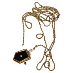 Médaille d'or édouardienne en onyx noir à compartiments multiples et chaîne de garde