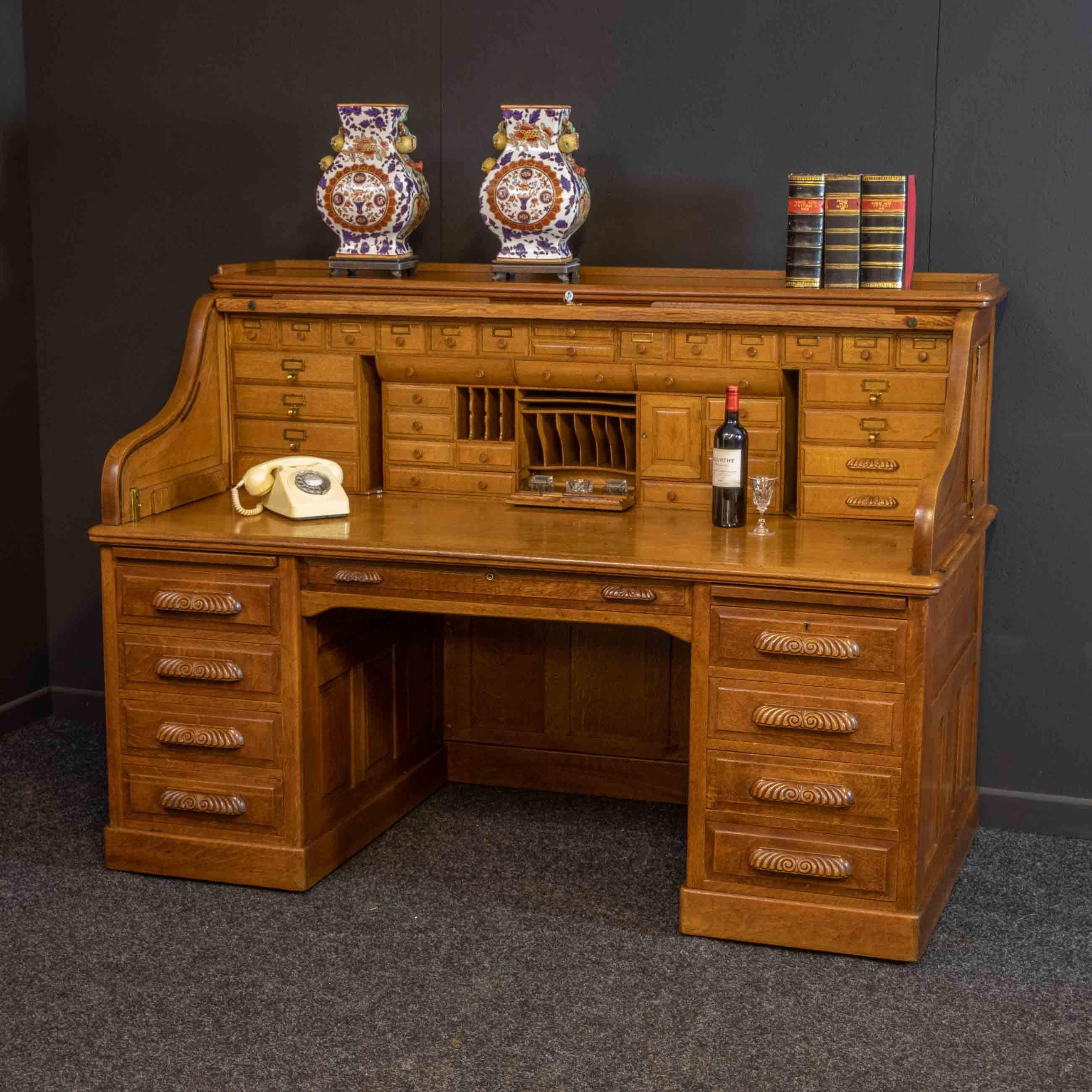 Edwardian Golden Oak Roll Top Desk For Sale 3