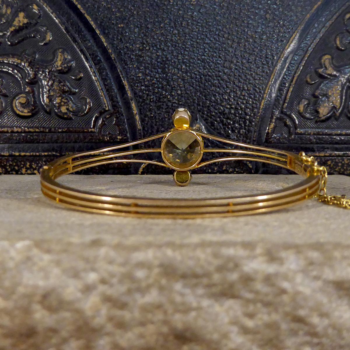 Edwardian Greenish Aquamarine and Pearl Bangle in 15ct Yellow Gold In Good Condition In Yorkshire, West Yorkshire
