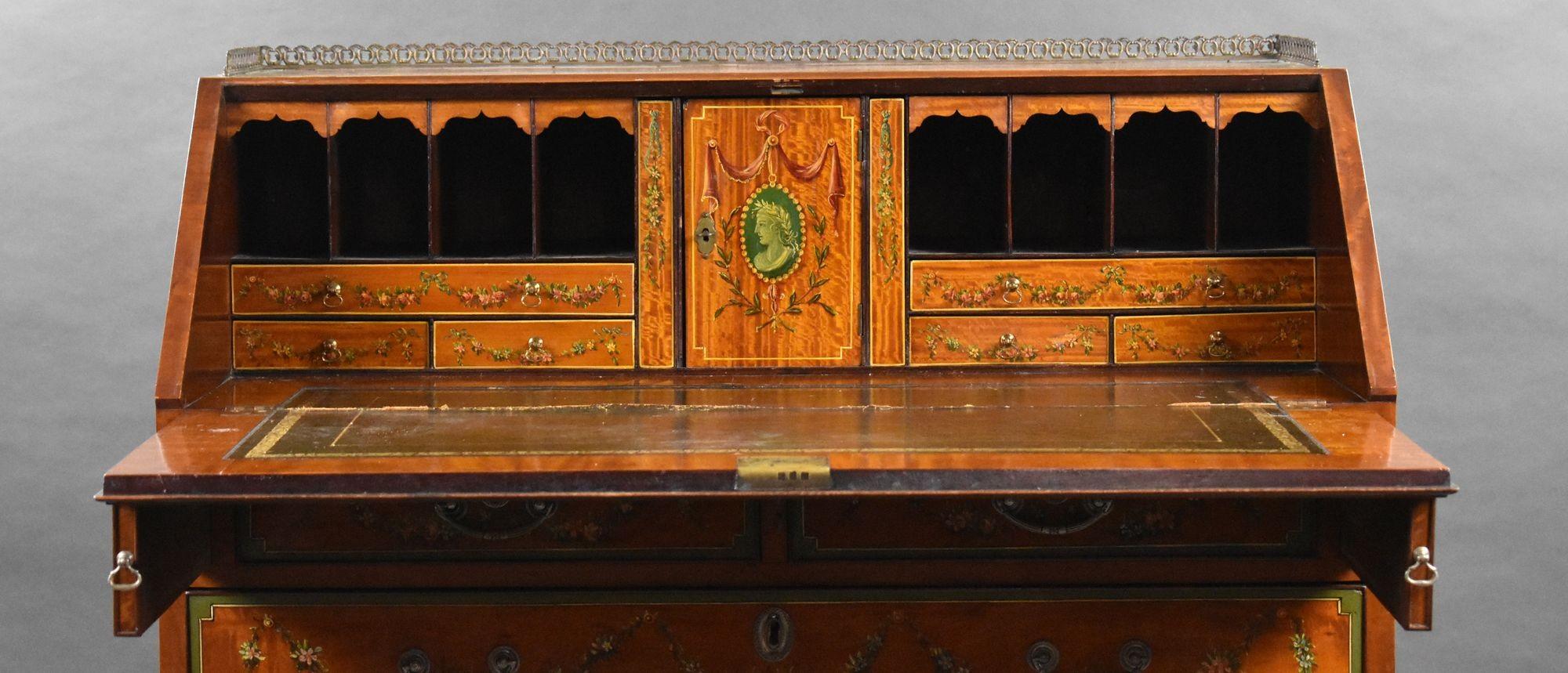 Edwardianisches handbemaltes Büro aus Seidenholz im Angebot 3