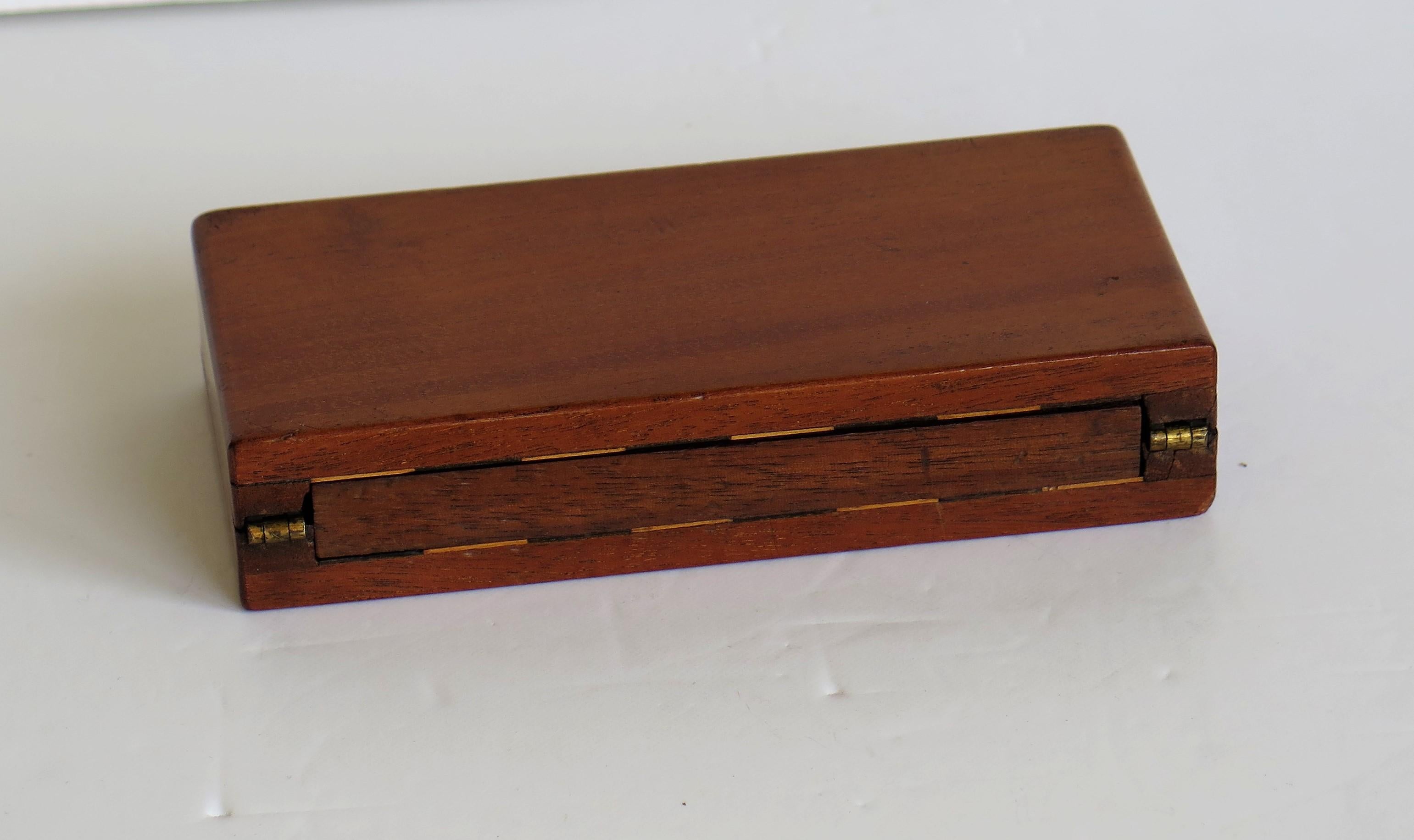 Edwardian Handmade Miniature Travelling Chess Set Game, circa 1900 6
