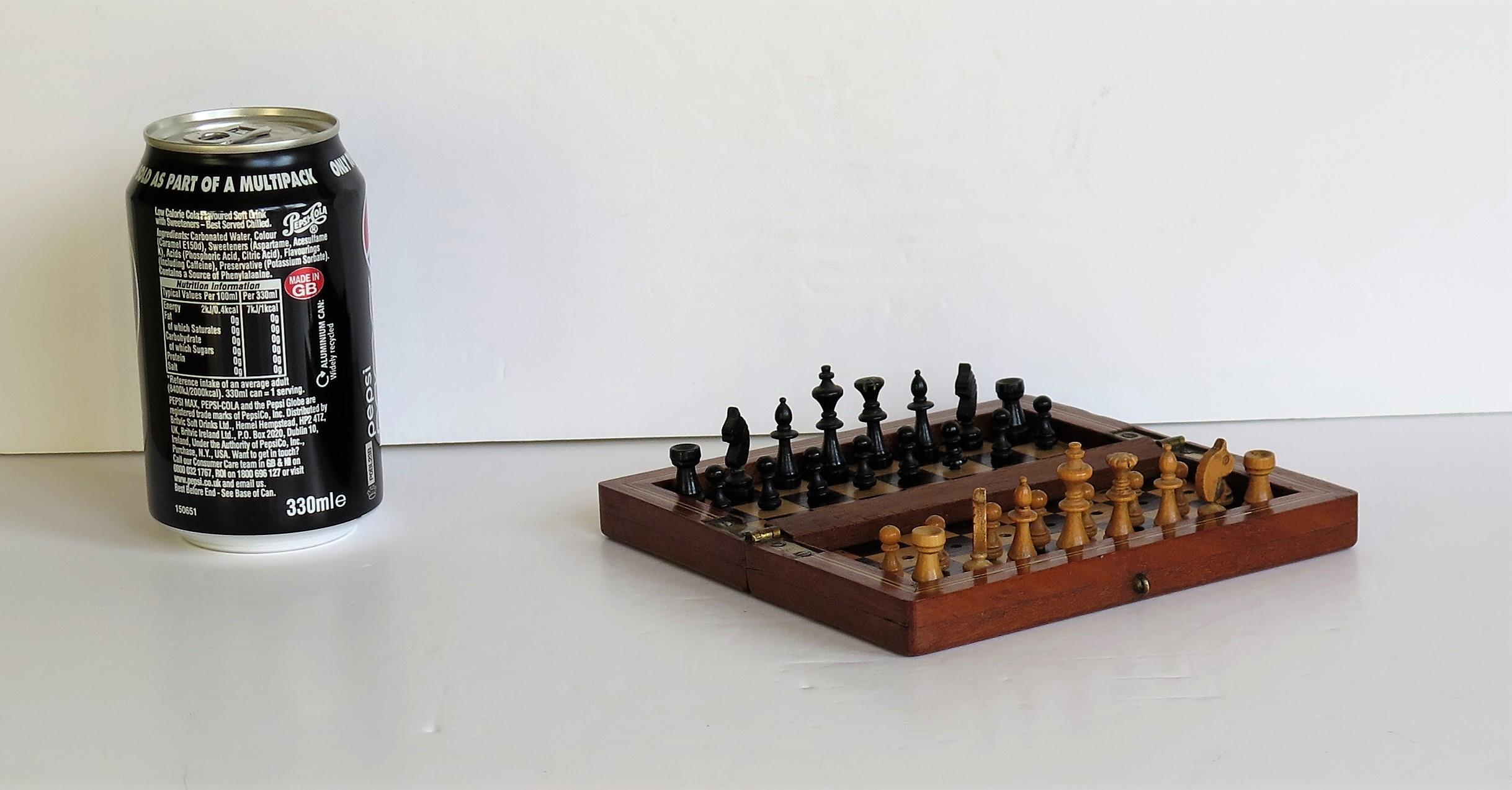 Edwardian Handmade Miniature Travelling Chess Set Game, circa 1900 7