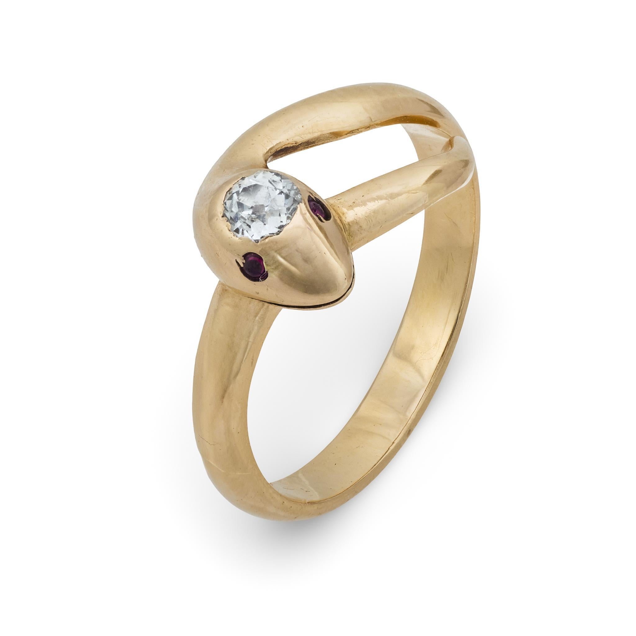Bague serpent en or jaune 14k, diamant rubis hongrois édouardien en vente 2