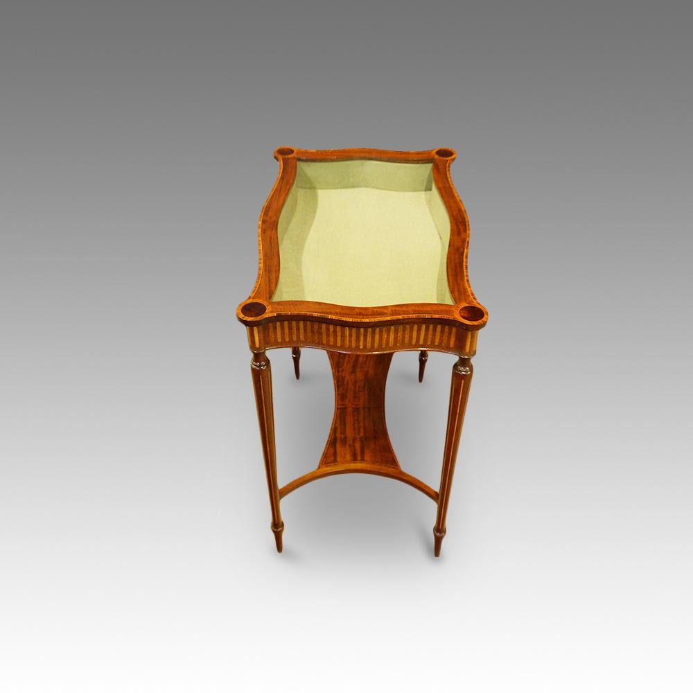 English Edwardian Inlaid mahogany bijouterie curio table, Circa 1910 3