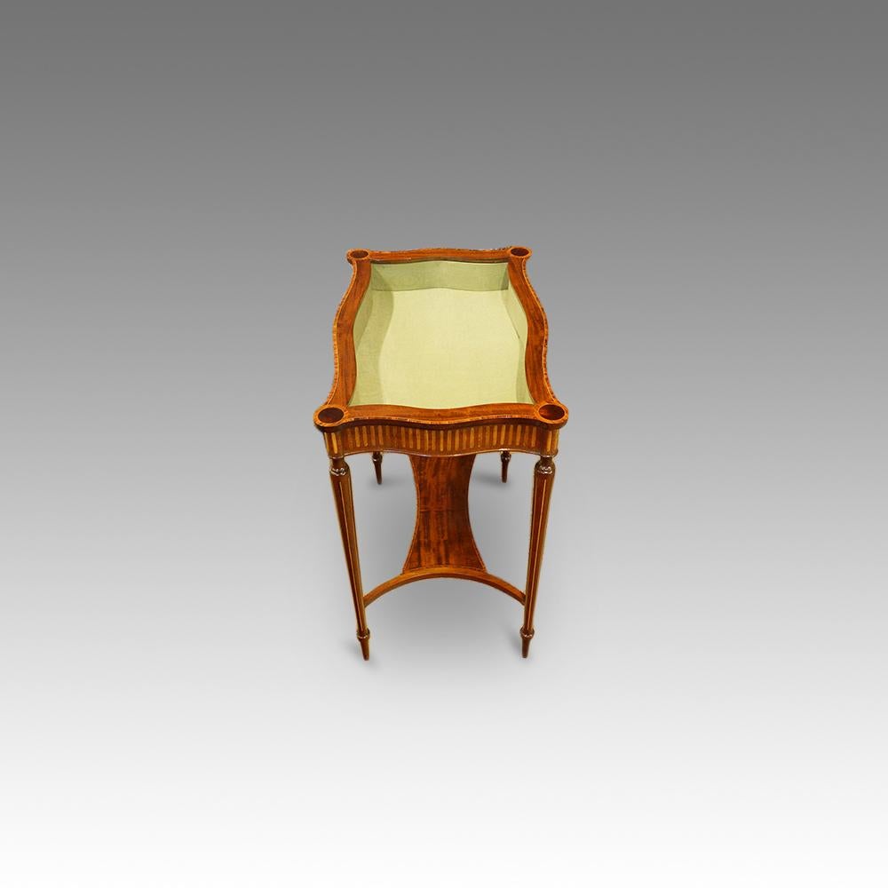 English Edwardian Inlaid mahogany bijouterie curio table, Circa 1910 4