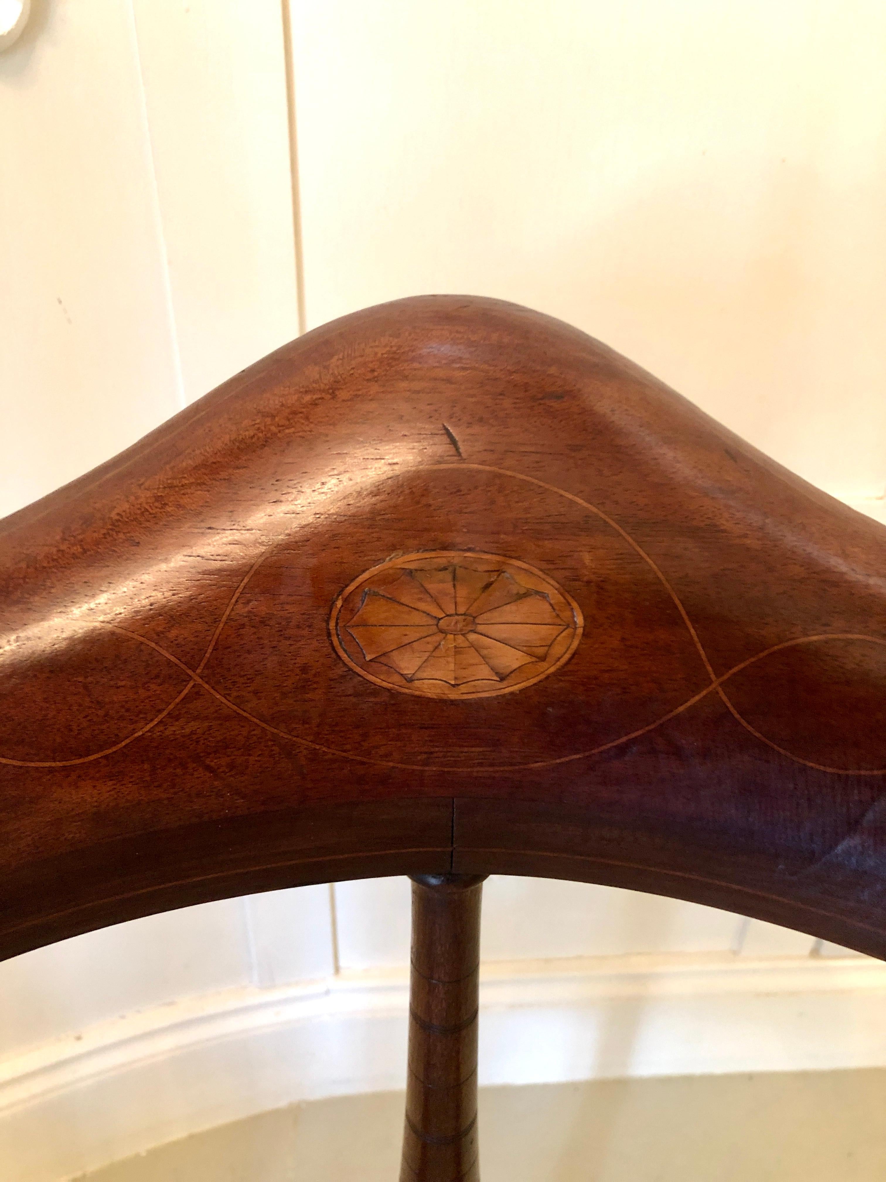 Antique Edwardian Inlaid Mahogany Corner Chair In Good Condition For Sale In Suffolk, GB