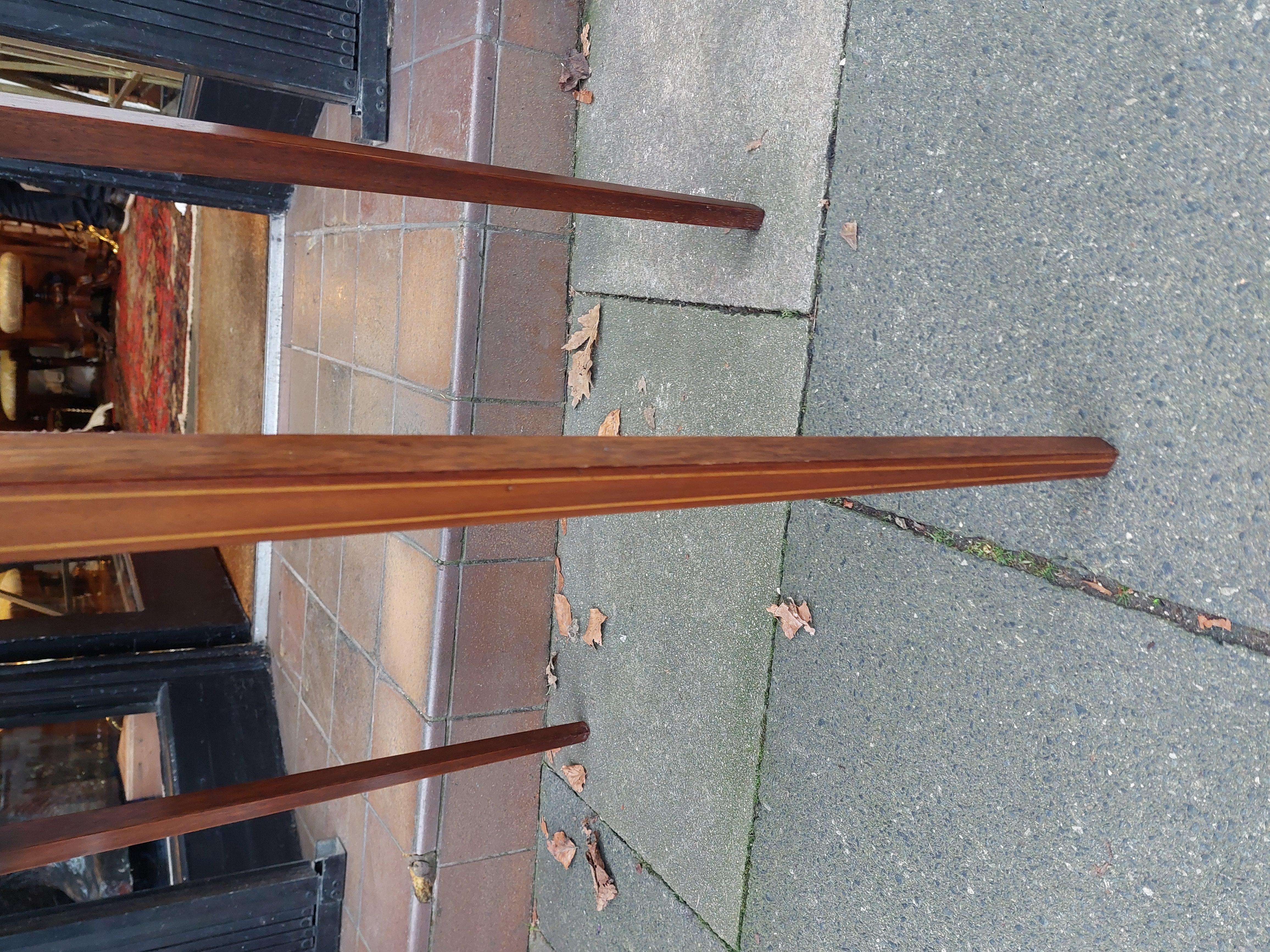 Mesa auxiliar de salón eduardiana de caoba con incrustaciones en Bueno estado para la venta en Altrincham, GB