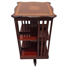 Librería giratoria eduardiana con incrustaciones